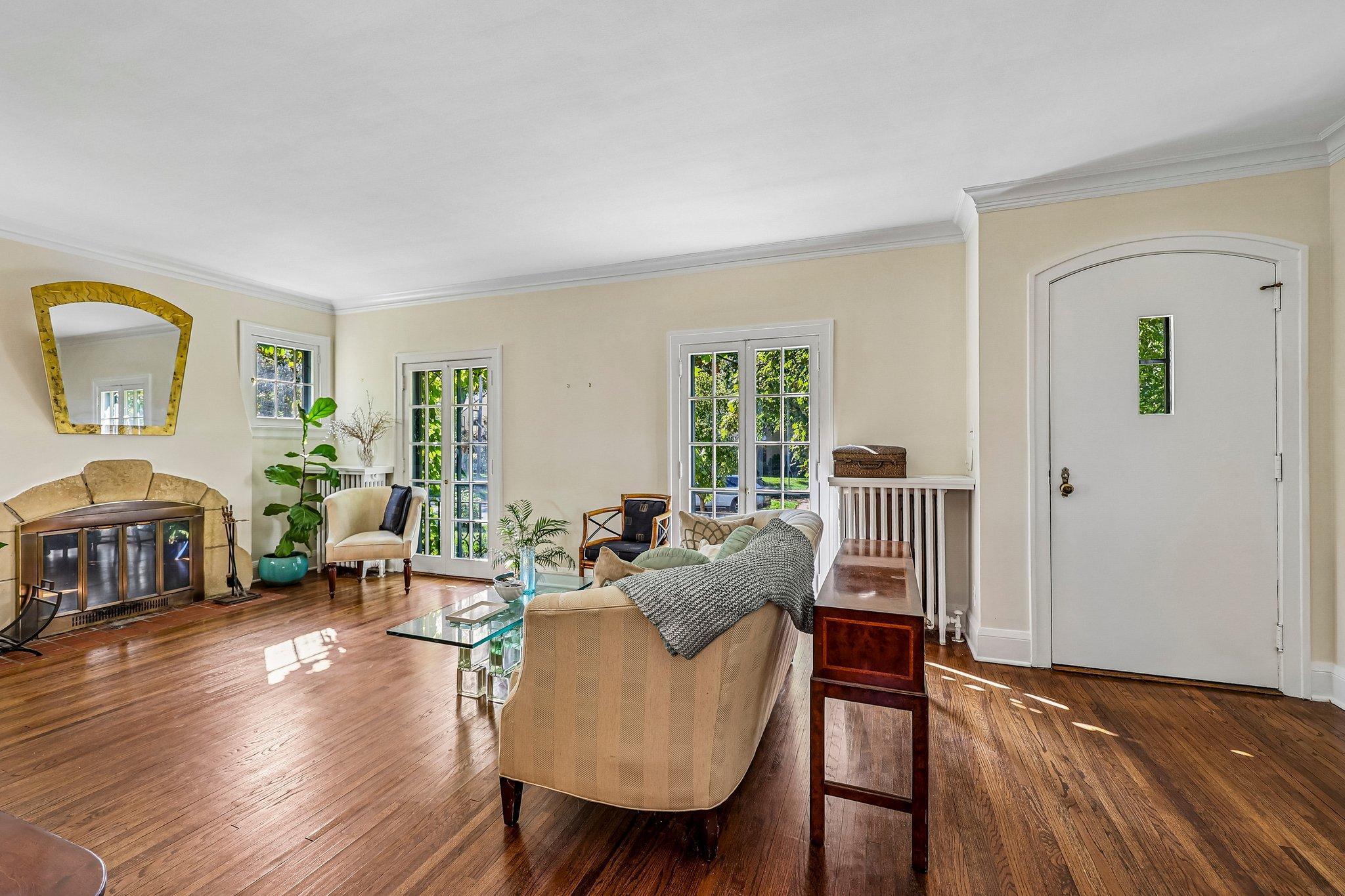 View of Residential at 5225 Girard Avenue, Minneapolis MN 55419, Minneapolis (5 of 27) - Mike Wilen | Minnesota Team Real Estate