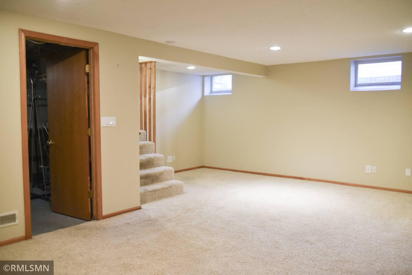 View of Residential at 6712 26th Street, Saint Louis Park MN 55426, Saint Louis Park (30 of 58) - Mike Wilen | Minnesota Team Real Estate