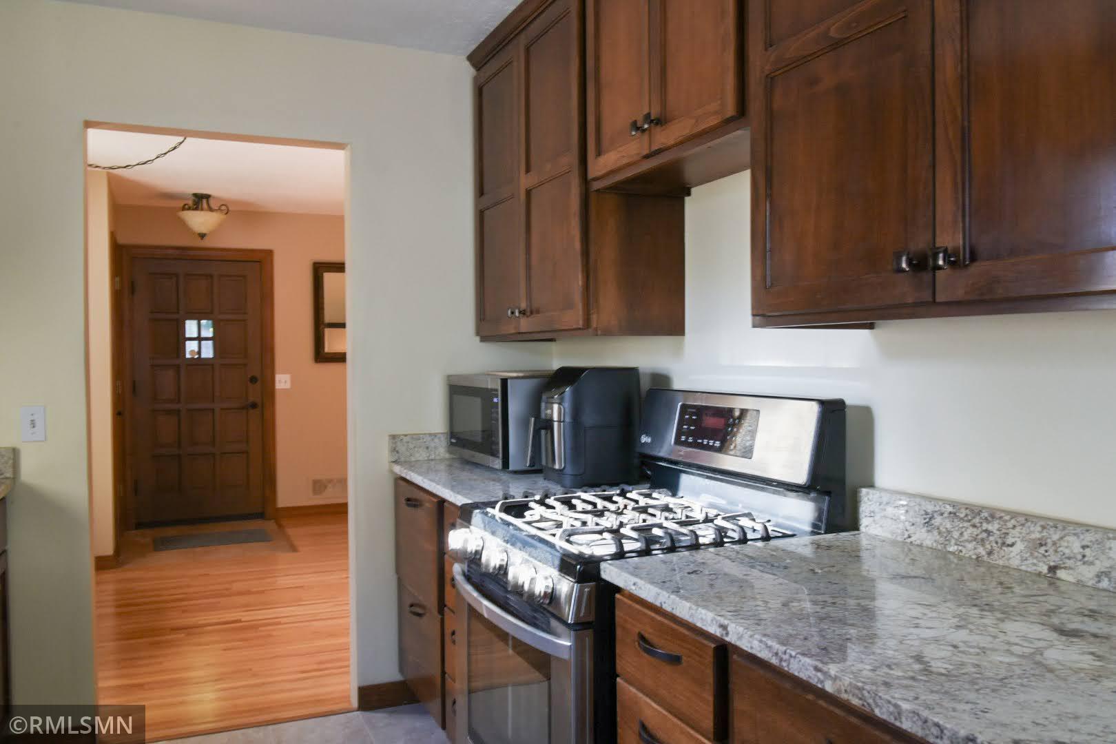 View of Residential at 6712 26th Street, Saint Louis Park MN 55426, Saint Louis Park (7 of 58) - Mike Wilen | Minnesota Team Real Estate