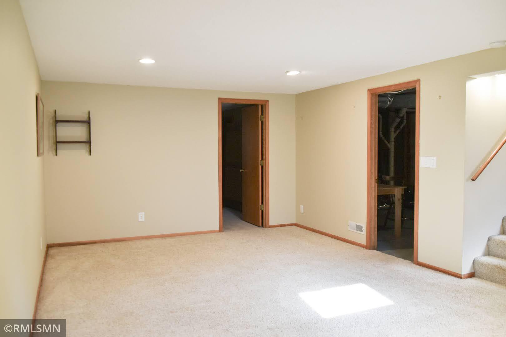 View of Residential at 6712 26th Street, Saint Louis Park MN 55426, Saint Louis Park (35 of 58) - Mike Wilen | Minnesota Team Real Estate