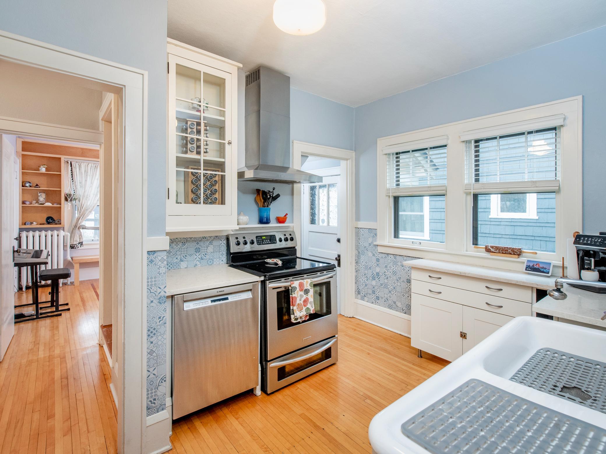 View of Residential at 1880 Jefferson Avenue, Saint Paul MN 55105, Saint Paul (6 of 26) - Mike Wilen | Minnesota Team Real Estate