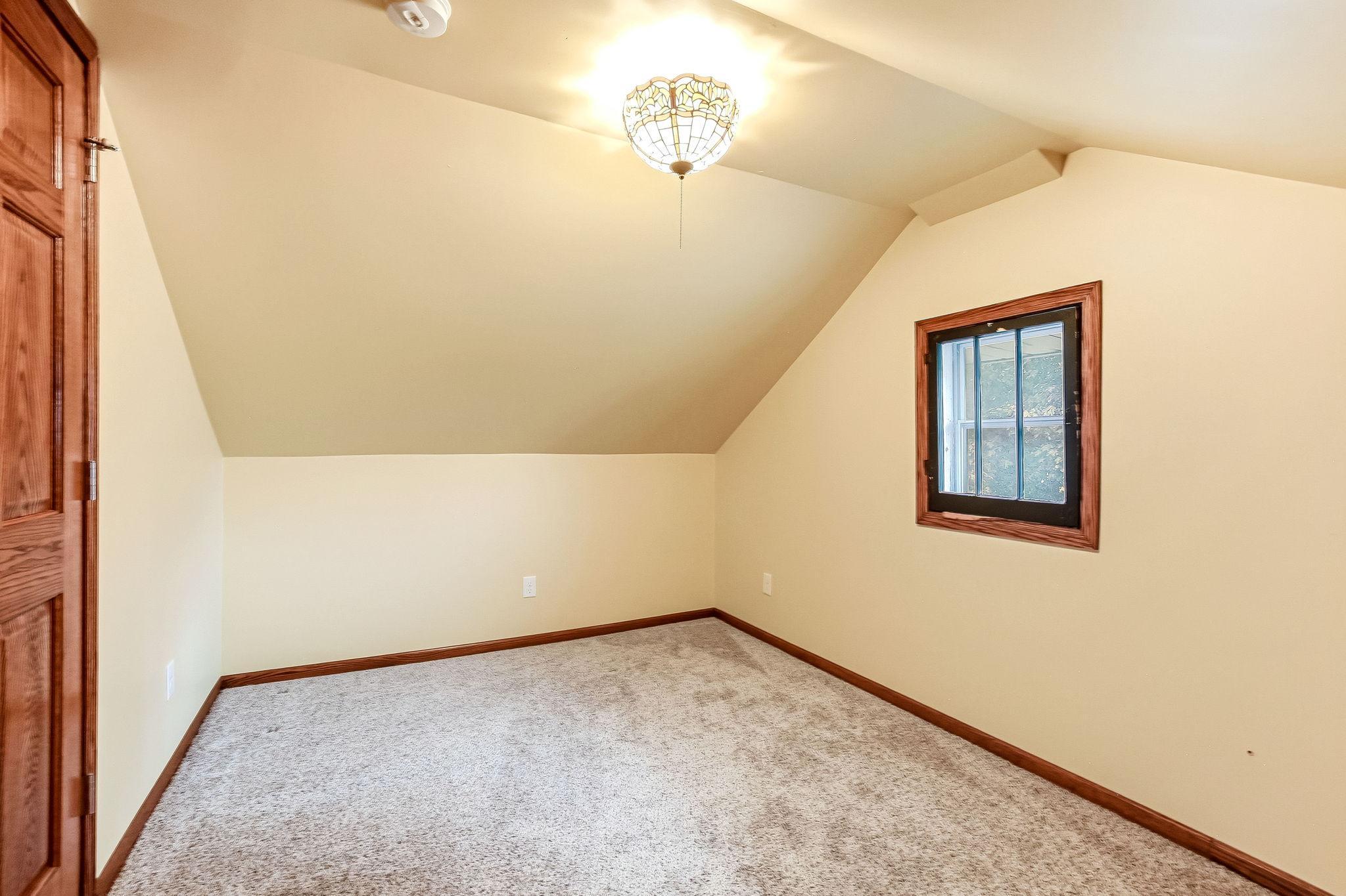 View of Residential at 300 Van Buren Avenue, Saint Paul MN 55103, Saint Paul (24 of 36) - Mike Wilen | Minnesota Team Real Estate
