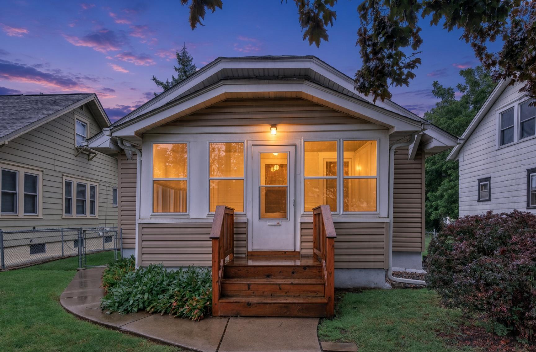 View of Single Family at 300 Van Buren Avenue, Saint Paul - Mike Wilen | Minnesota Team Real Estate