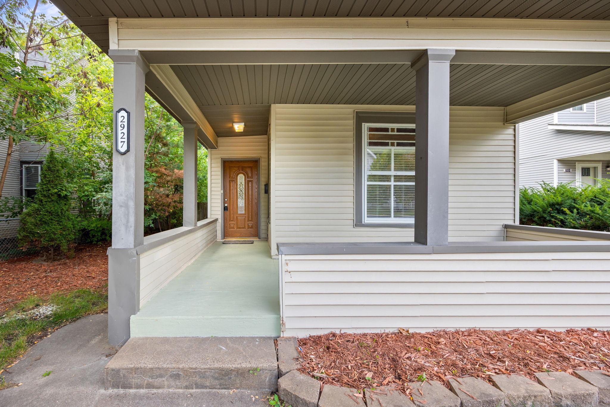 View of Residential at 2927 Girard Avenue, Minneapolis MN 55411, Minneapolis (3 of 25) - Mike Wilen | Minnesota Team Real Estate