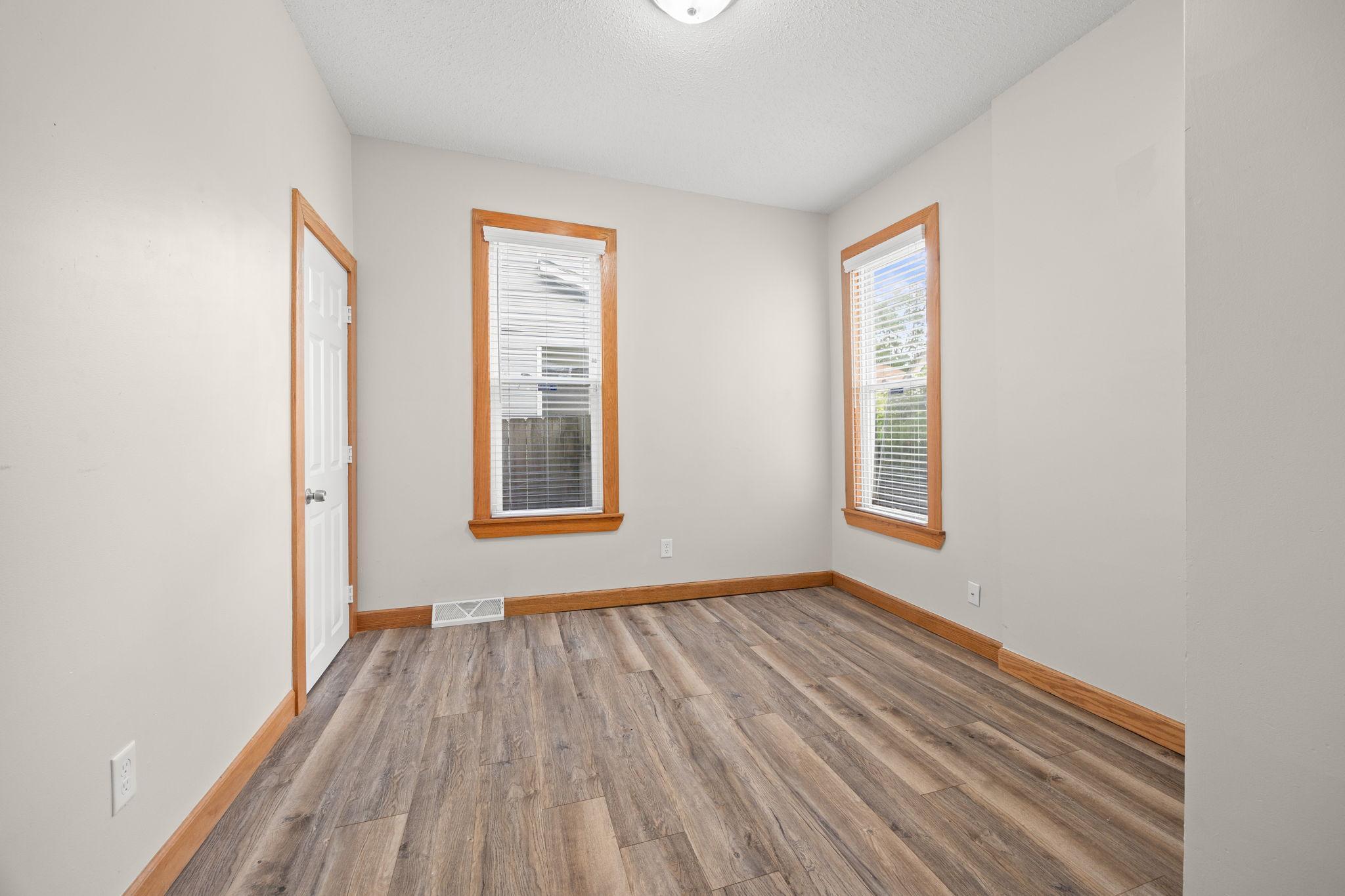 View of Residential at 2927 Girard Avenue, Minneapolis MN 55411, Minneapolis (12 of 25) - Mike Wilen | Minnesota Team Real Estate