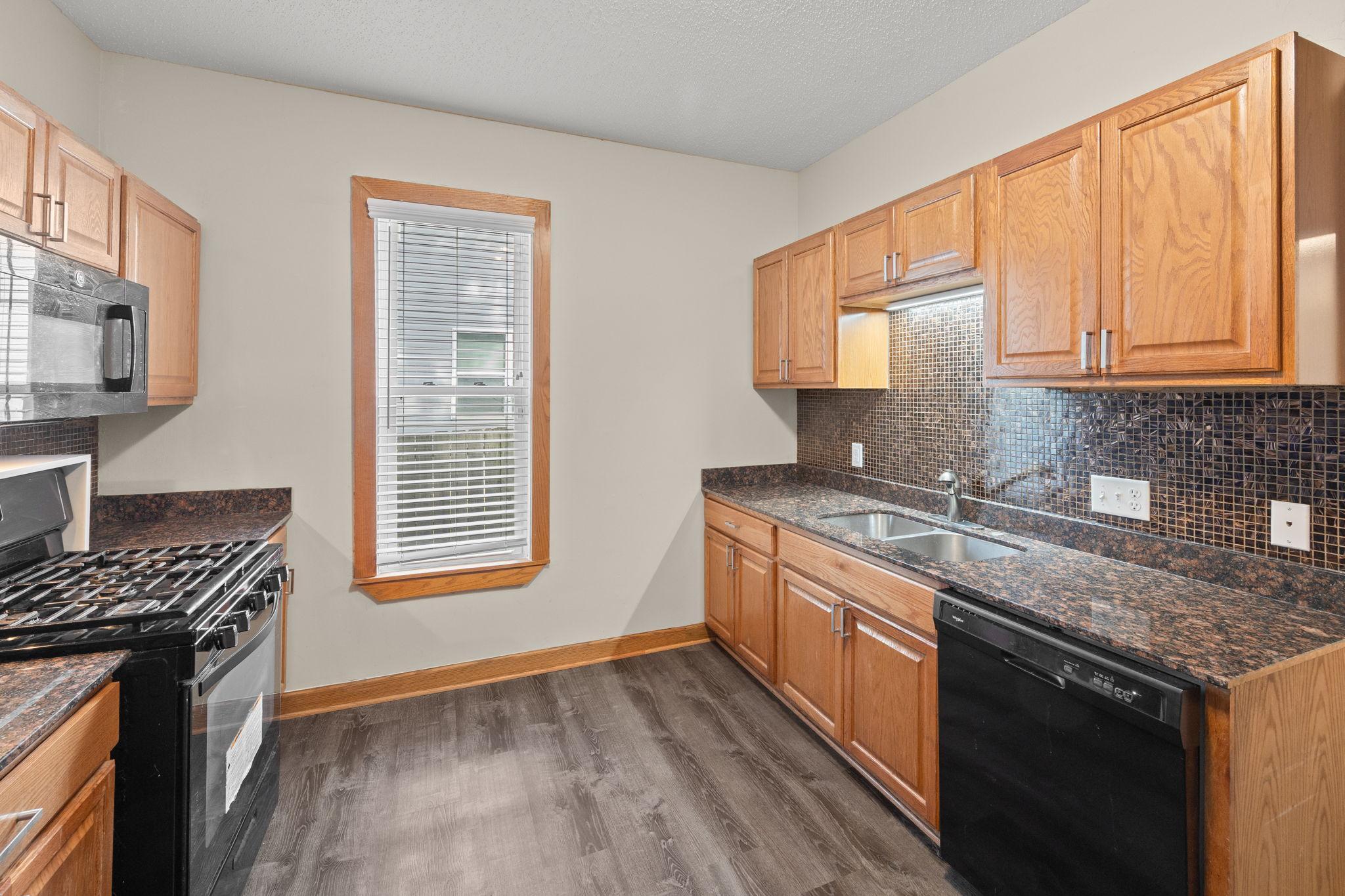 View of Residential at 2927 Girard Avenue, Minneapolis MN 55411, Minneapolis (14 of 25) - Mike Wilen | Minnesota Team Real Estate