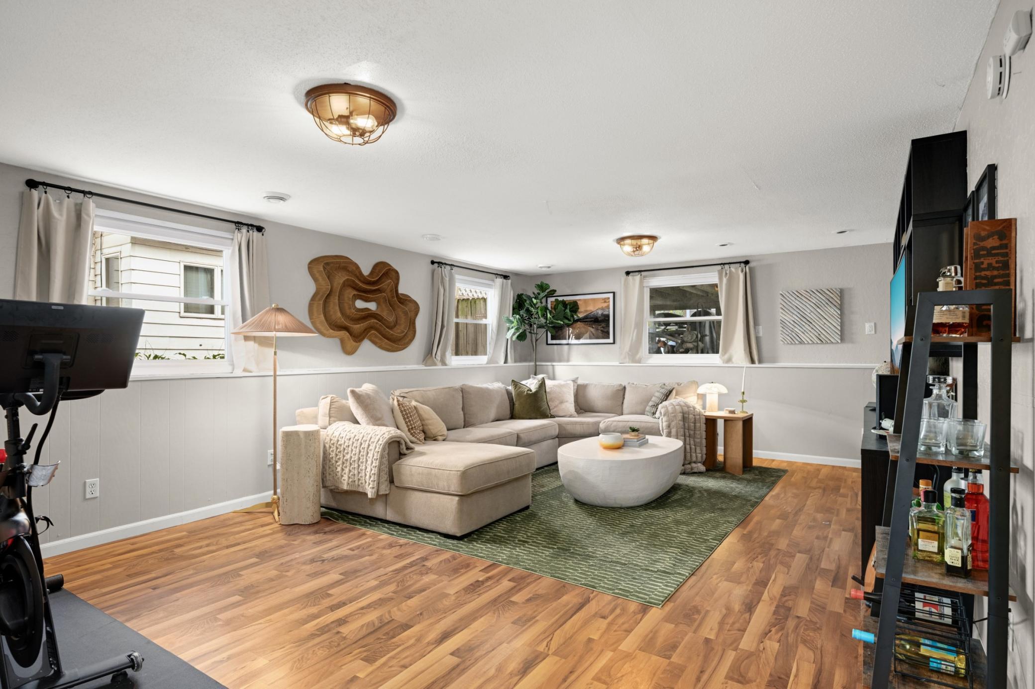 View of Residential at 639 Monroe Street, Minneapolis MN 55413, Minneapolis (14 of 29) - Mike Wilen | Minnesota Team Real Estate