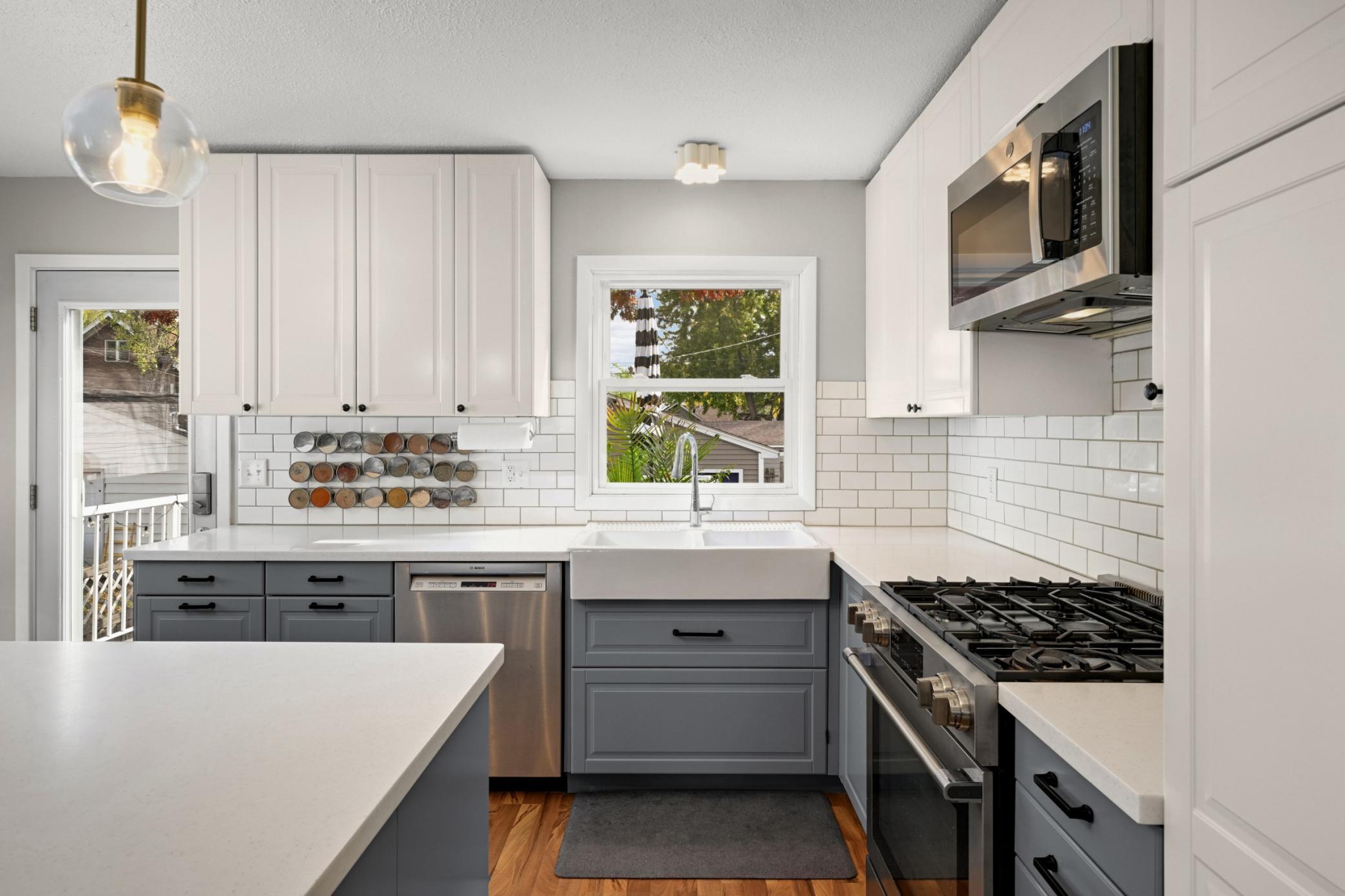 View of Residential at 639 Monroe Street, Minneapolis MN 55413, Minneapolis (4 of 29) - Mike Wilen | Minnesota Team Real Estate