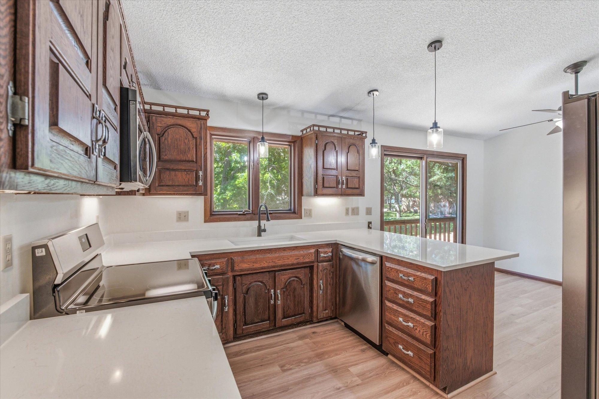 View of Residential at 316 Colleen Avenue, Shoreview MN 55126, Shoreview (10 of 39) - Mike Wilen | Minnesota Team Real Estate