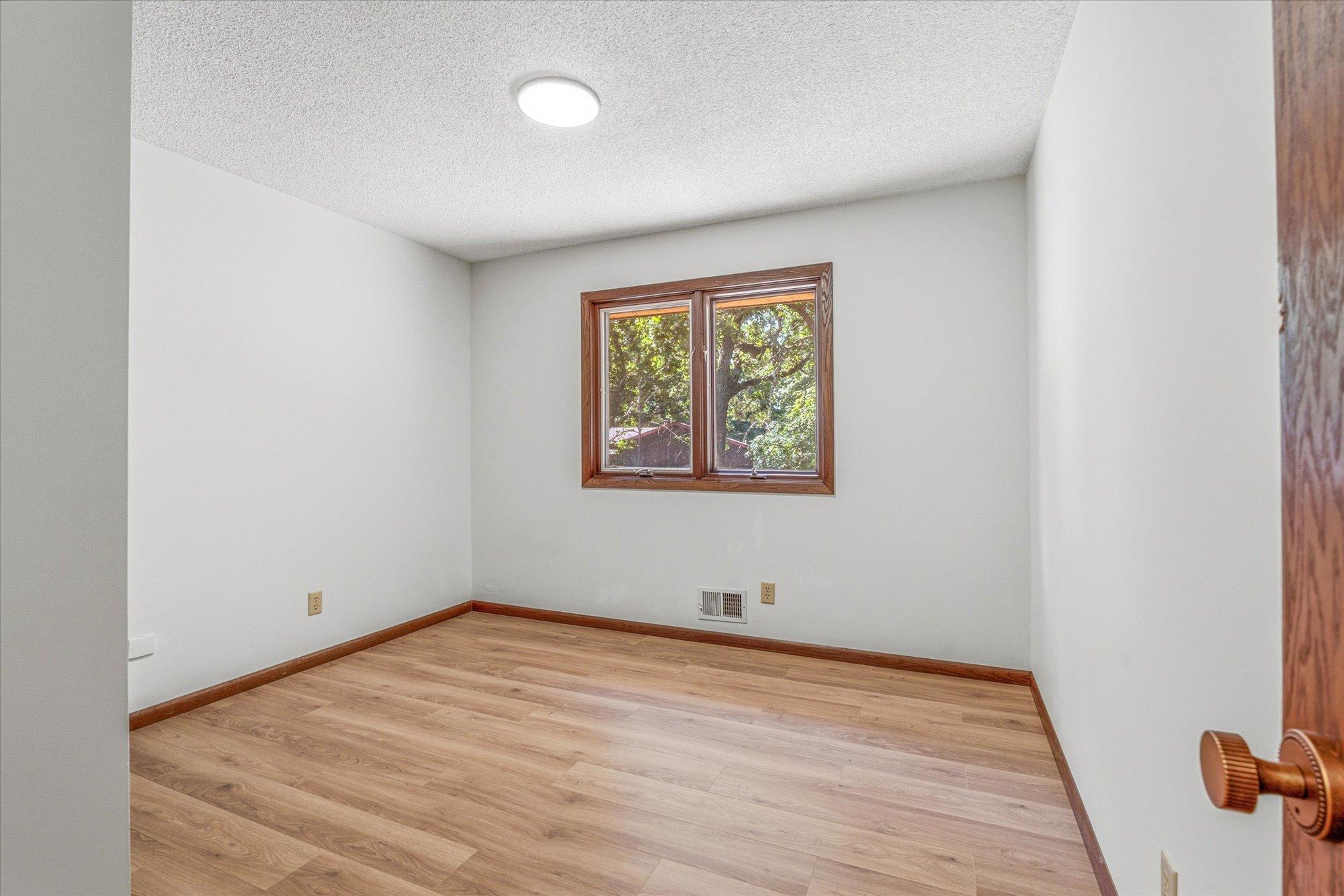 View of Residential at 316 Colleen Avenue, Shoreview MN 55126, Shoreview (18 of 39) - Mike Wilen | Minnesota Team Real Estate