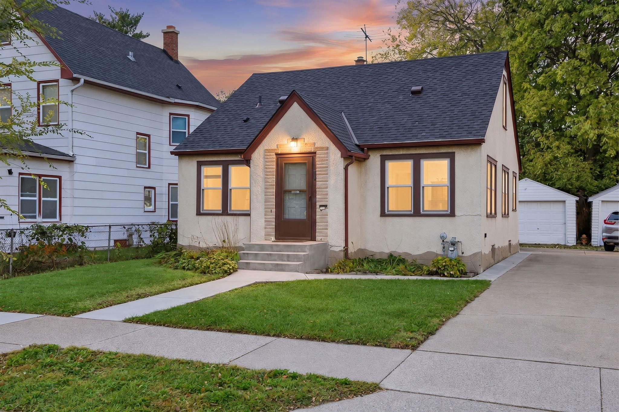 View of Residential at 44 Magnolia Avenue, Saint Paul MN 55117, Saint Paul (2 of 10) - Mike Wilen | Minnesota Team Real Estate