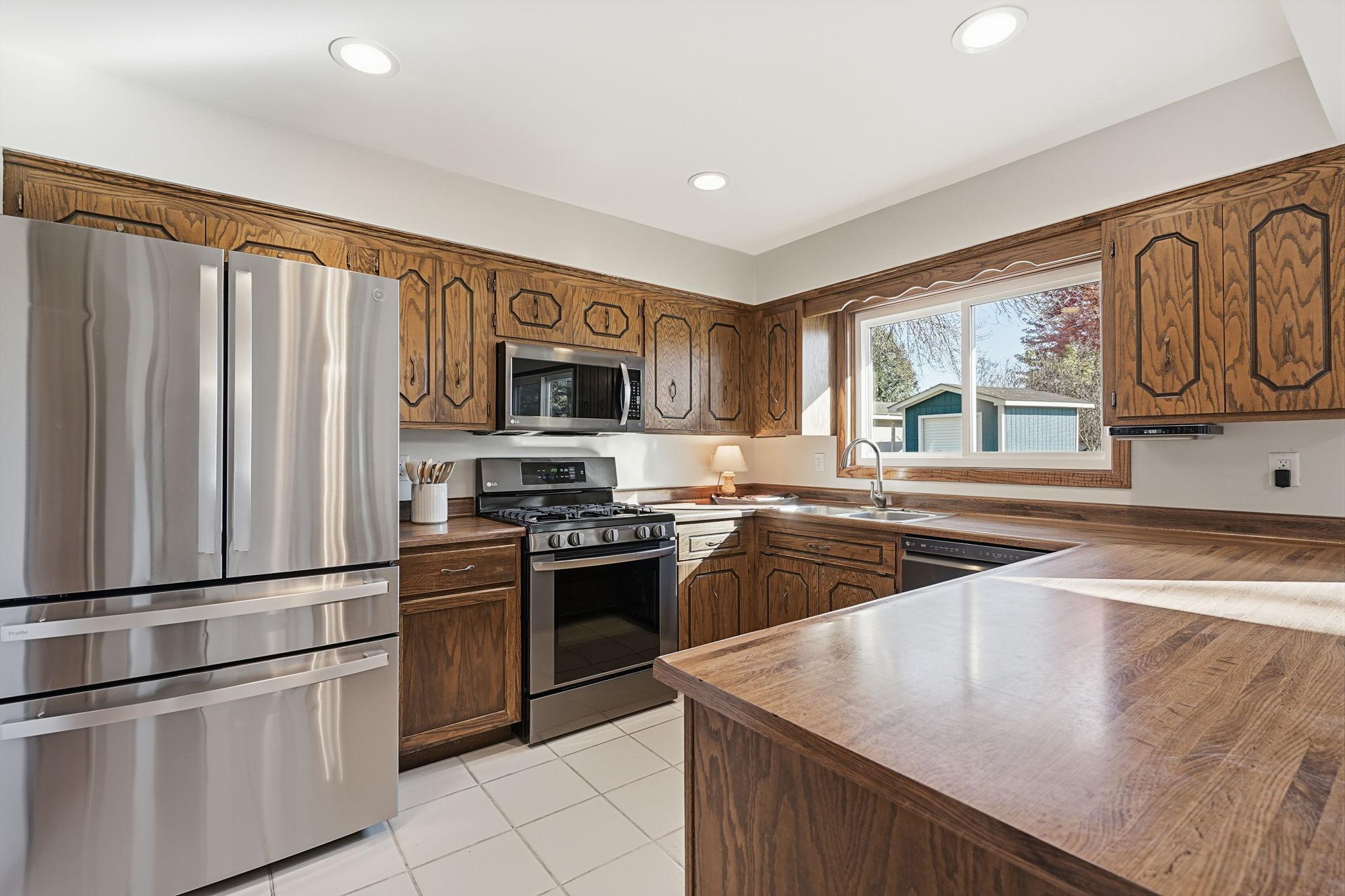 View of Residential at 11449 54th Street, Albertville MN 55301, Albertville (55 of 80) - Mike Wilen | Minnesota Team Real Estate