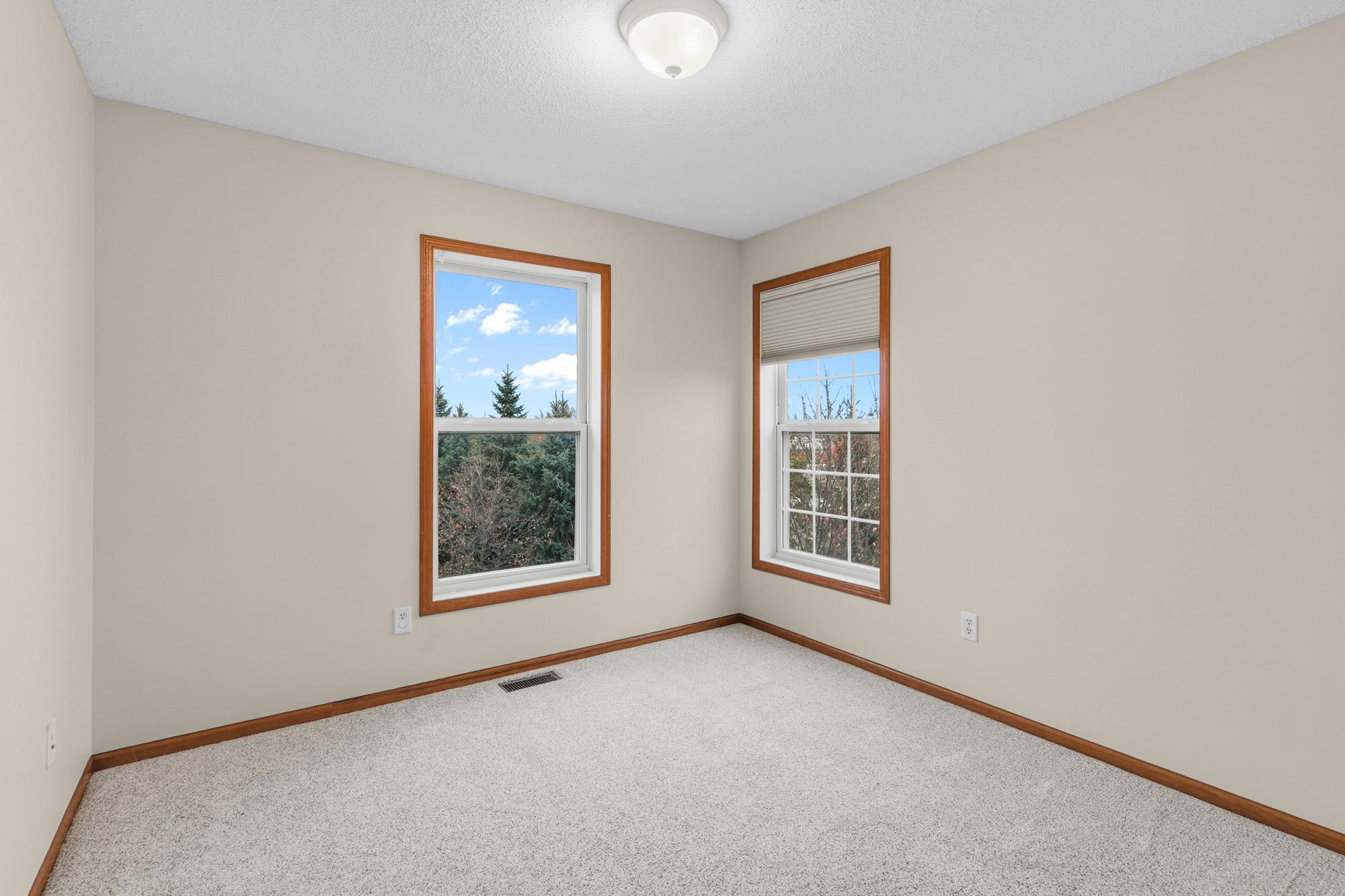 View of Residential at 911 Ledgestone Drive, Mahtomedi MN 55115, Mahtomedi (24 of 35) - Mike Wilen | Minnesota Team Real Estate