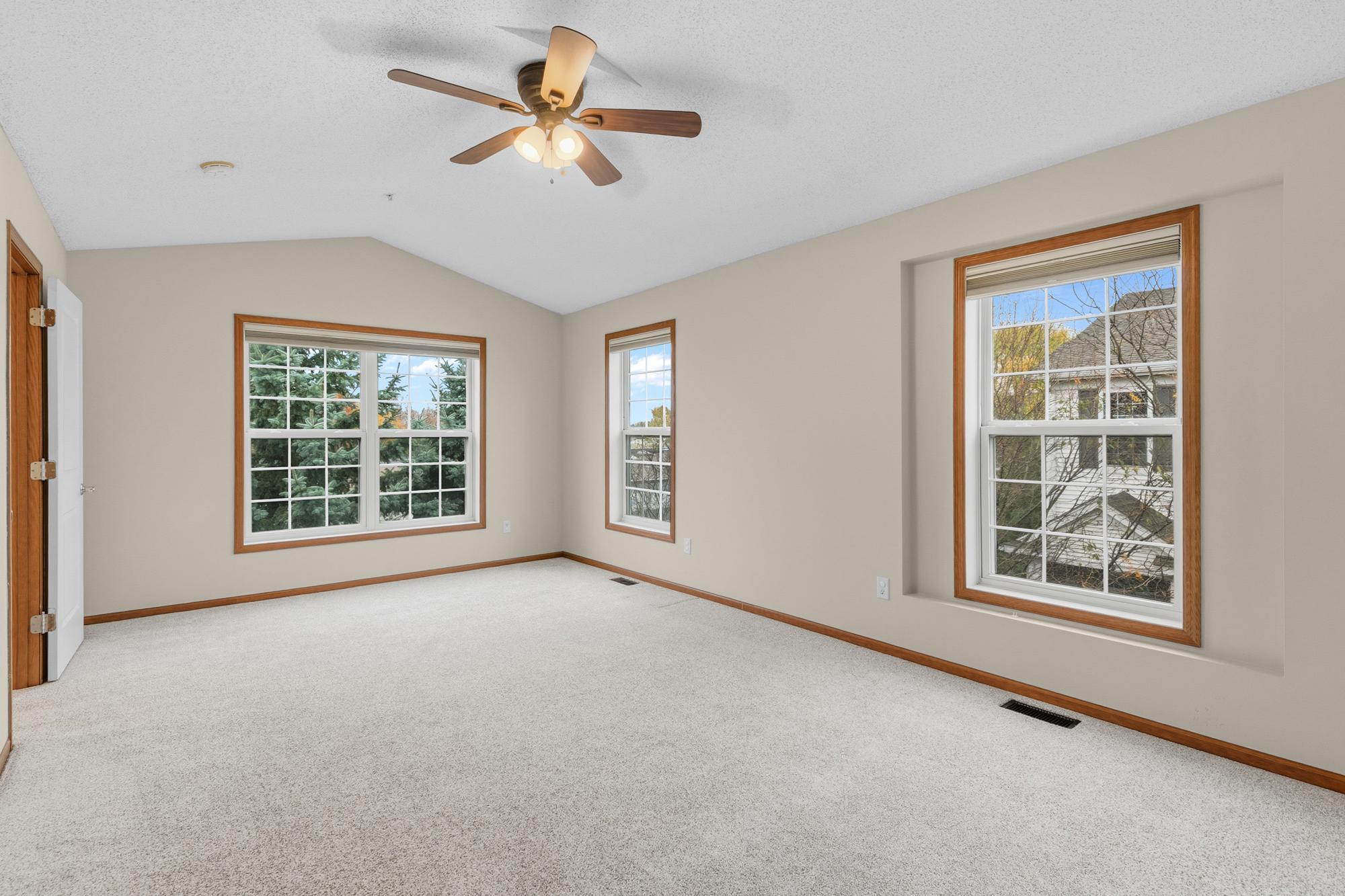 View of Residential at 911 Ledgestone Drive, Mahtomedi MN 55115, Mahtomedi (18 of 35) - Mike Wilen | Minnesota Team Real Estate