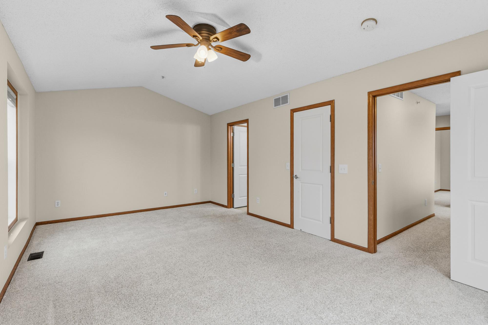 View of Residential at 911 Ledgestone Drive, Mahtomedi MN 55115, Mahtomedi (20 of 35) - Mike Wilen | Minnesota Team Real Estate