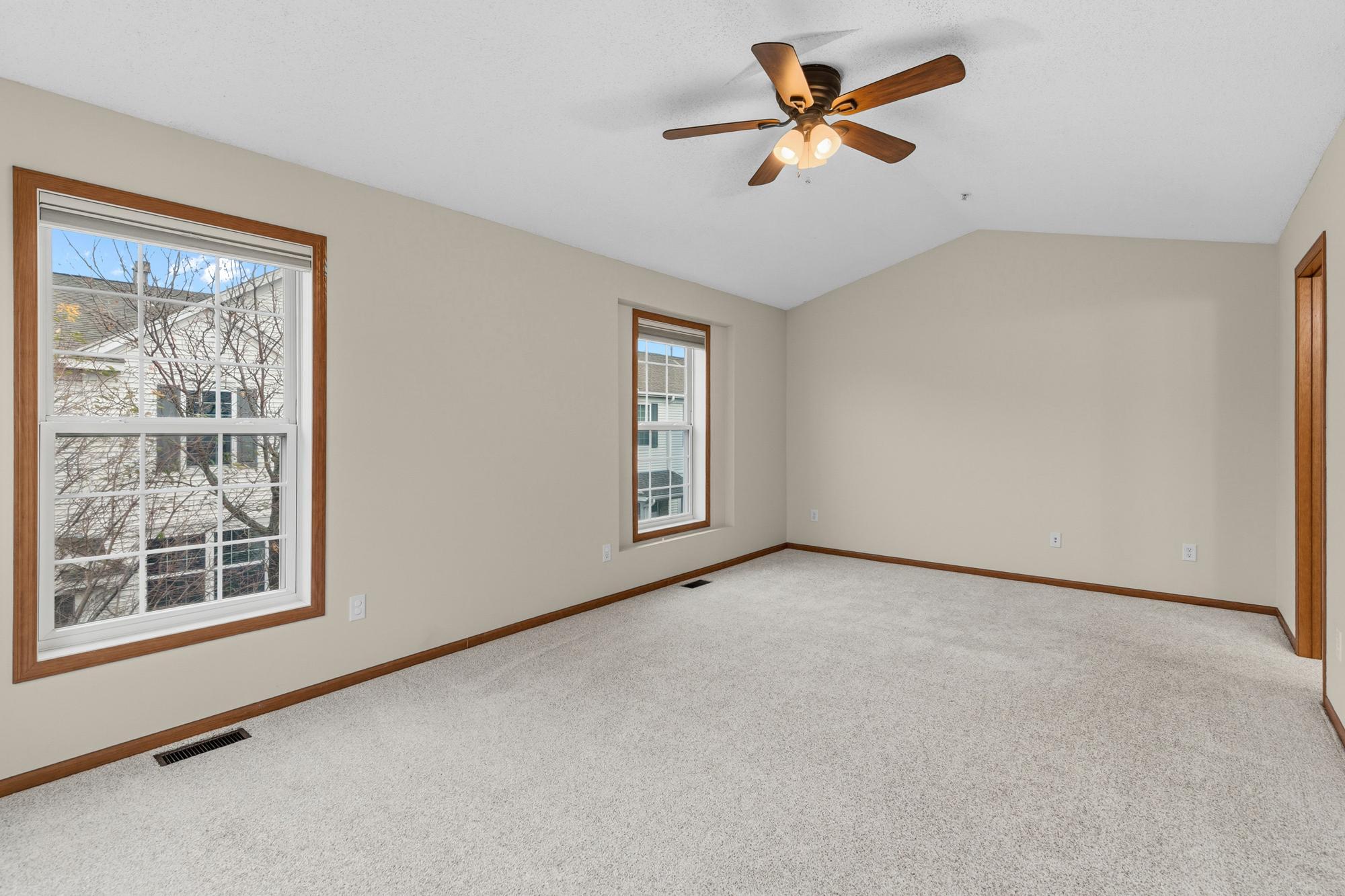 View of Residential at 911 Ledgestone Drive, Mahtomedi MN 55115, Mahtomedi (19 of 35) - Mike Wilen | Minnesota Team Real Estate