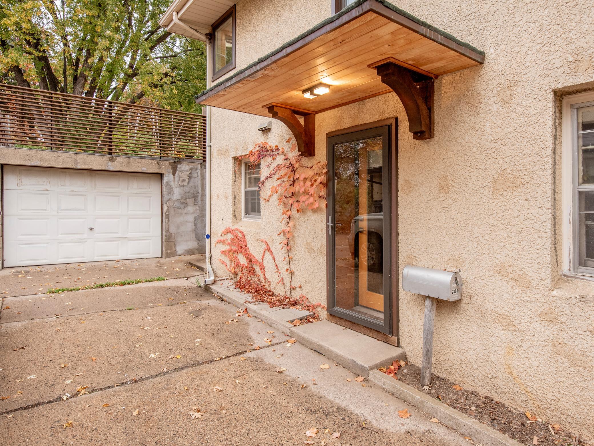 View of Residential at 2387 Bourne Avenue, Saint Paul MN 55108, Saint Paul (18 of 39) - Mike Wilen | Minnesota Team Real Estate