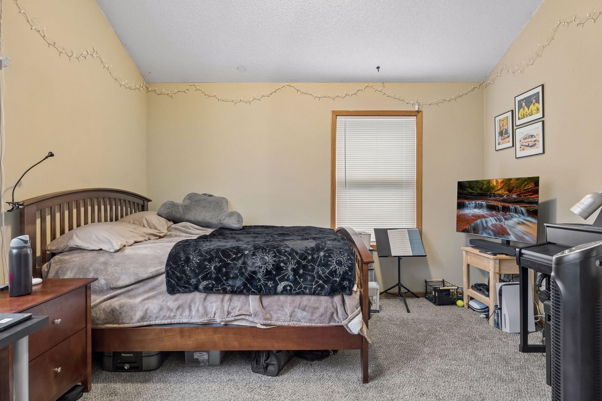 View of Residential at 1109 23rd Avenue, Minneapolis MN 55414, Minneapolis (14 of 36) - Mike Wilen | Minnesota Team Real Estate