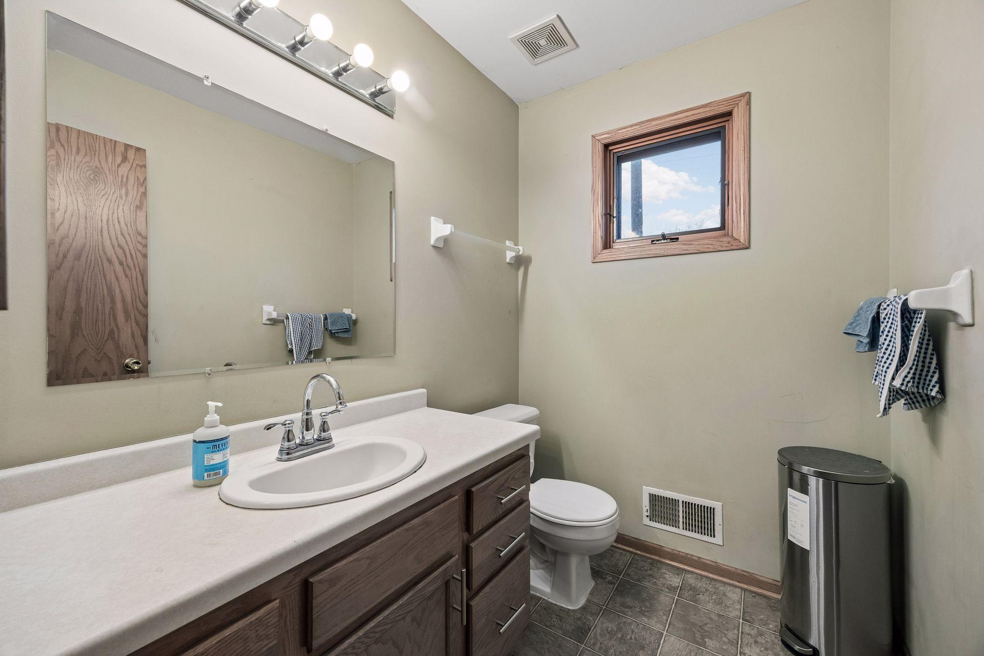 View of Residential at 1109 23rd Avenue, Minneapolis MN 55414, Minneapolis (12 of 36) - Mike Wilen | Minnesota Team Real Estate