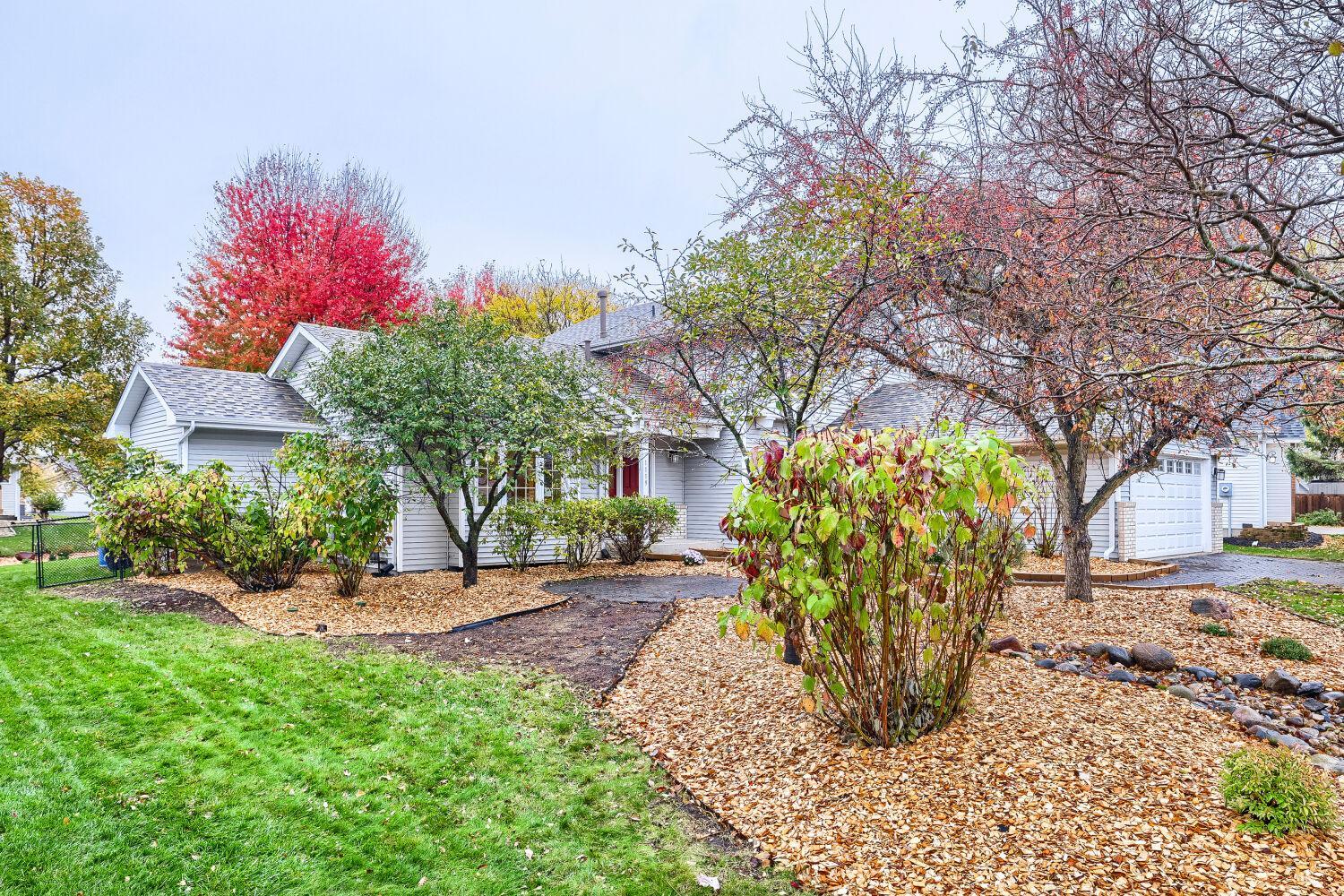 View of Residential at 1119 Bonnieview Drive, Woodbury MN 55129, Woodbury (4 of 41) - Mike Wilen | Minnesota Team Real Estate