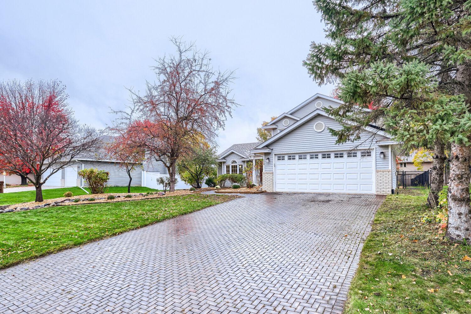 View of Residential at 1119 Bonnieview Drive, Woodbury MN 55129, Woodbury (2 of 41) - Mike Wilen | Minnesota Team Real Estate