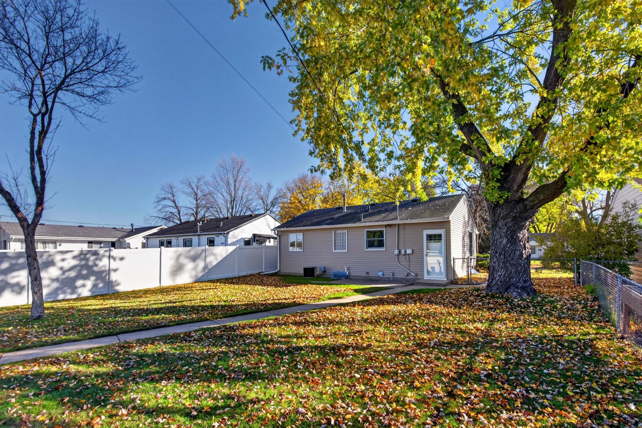 View of Residential at 2810 Pennsylvania Avenue, Saint Louis Park MN 55426, Saint Louis Park (26 of 29) - Mike Wilen | Minnesota Team Real Estate