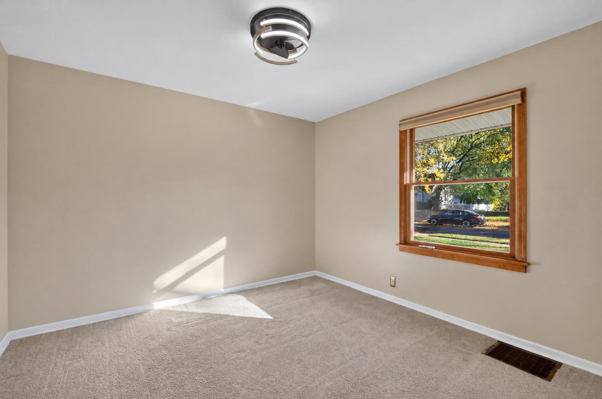View of Residential at 2810 Pennsylvania Avenue, Saint Louis Park MN 55426, Saint Louis Park (11 of 29) - Mike Wilen | Minnesota Team Real Estate