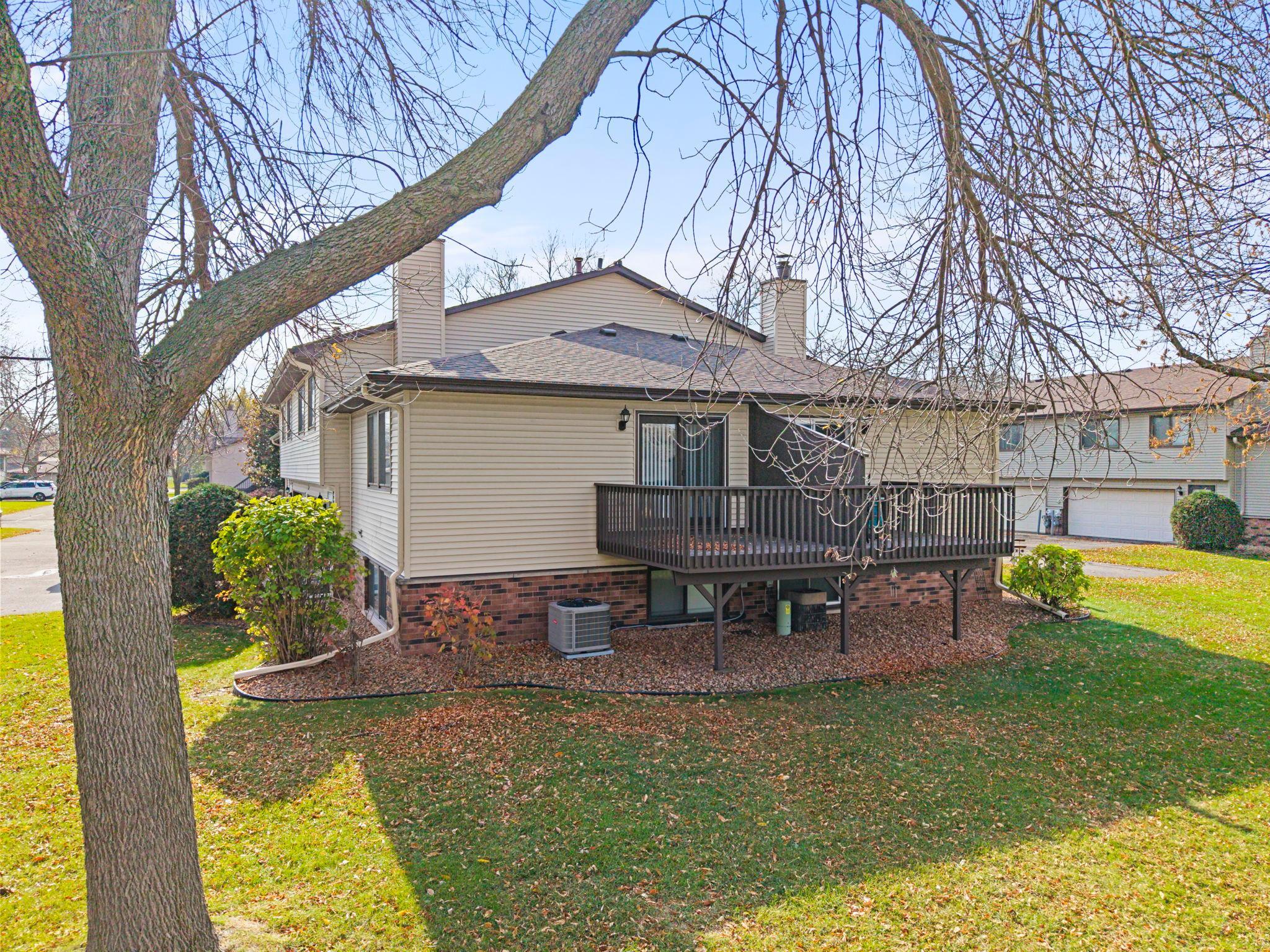 View of Residential at 8717 Maplebrook Circle, Brooklyn Park MN 55445, Brooklyn Park (28 of 36) - Mike Wilen | Minnesota Team Real Estate