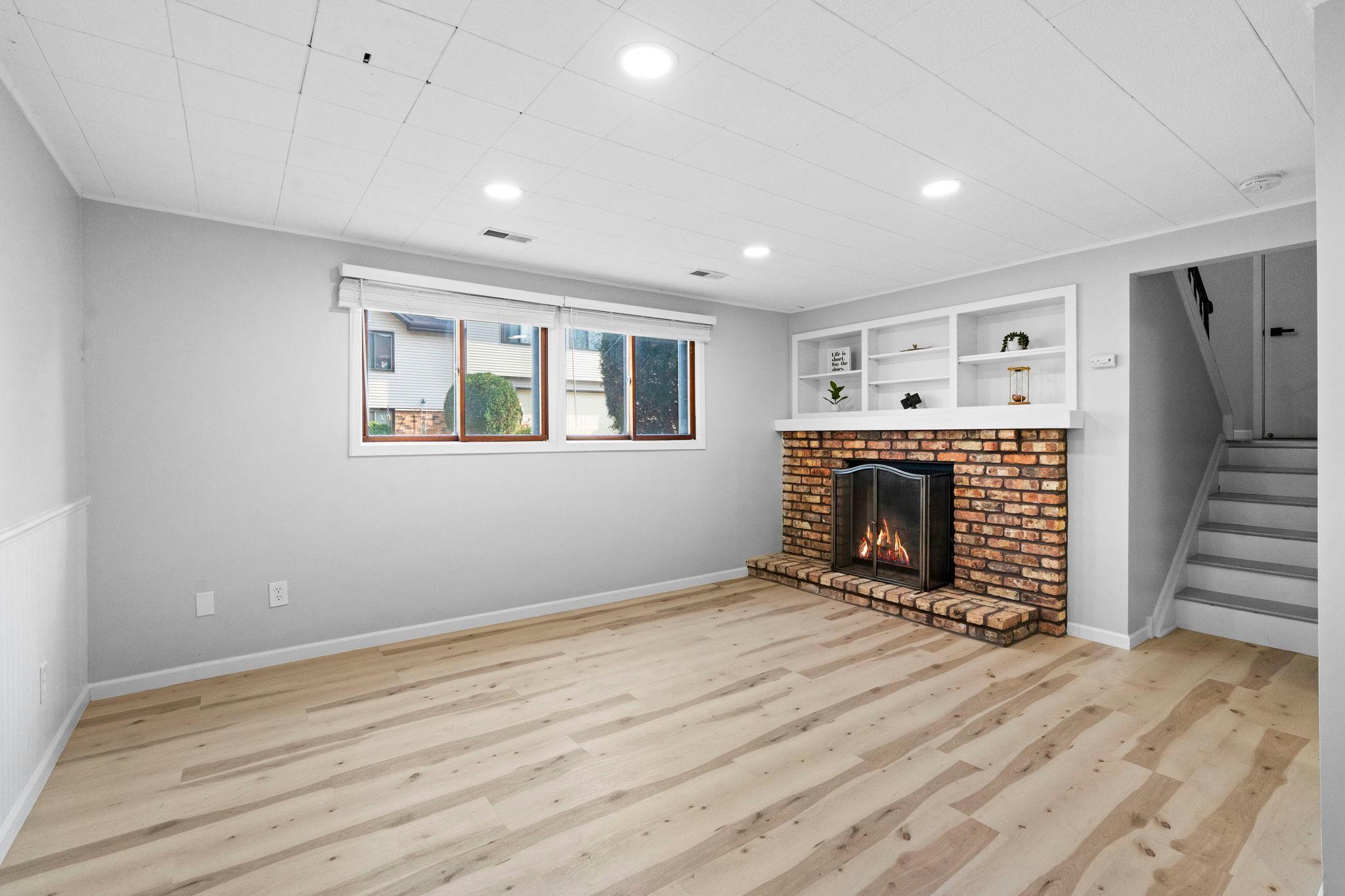 View of Residential at 8717 Maplebrook Circle, Brooklyn Park MN 55445, Brooklyn Park (23 of 36) - Mike Wilen | Minnesota Team Real Estate