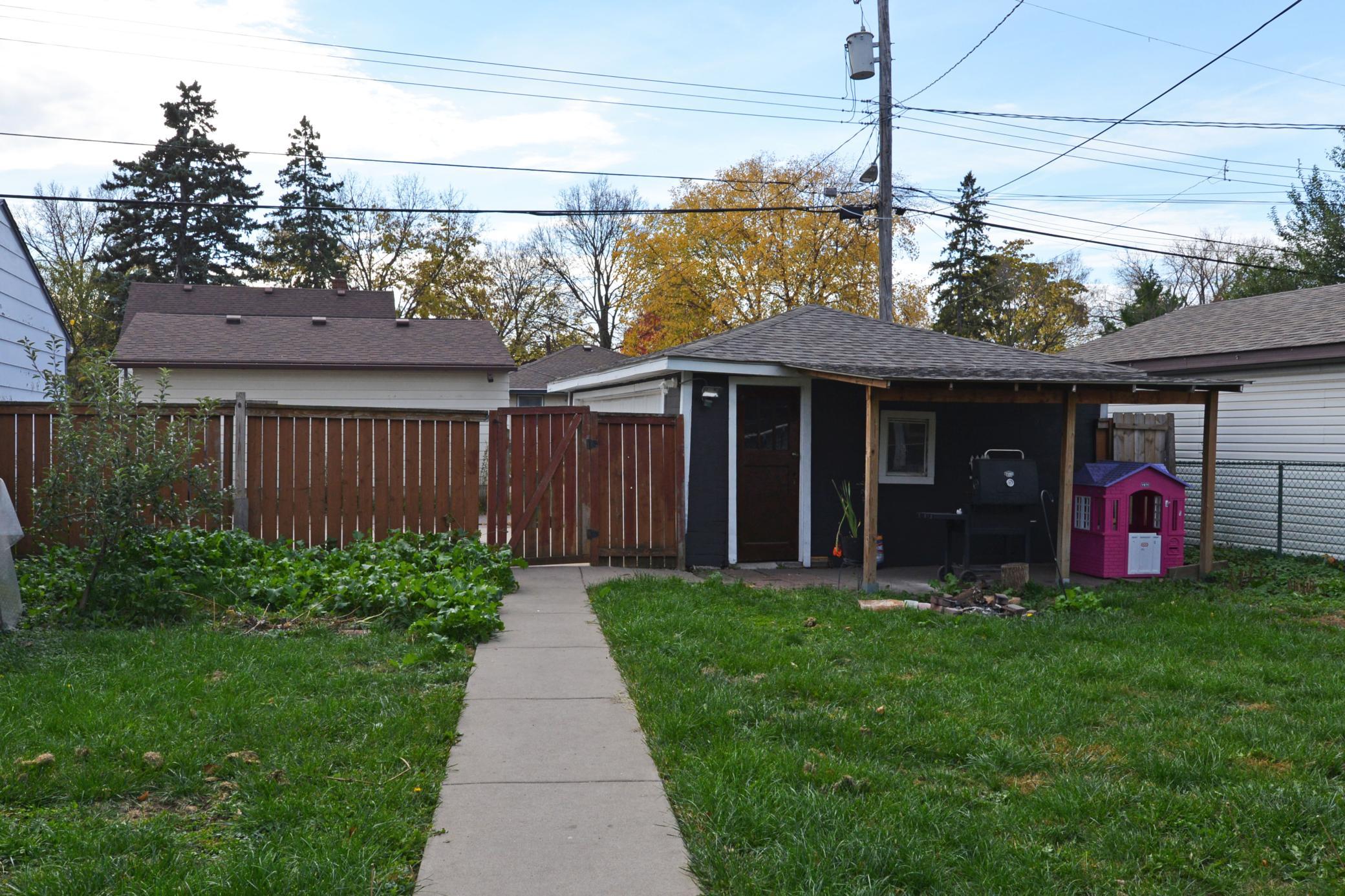 View of Residential at 694 37th Avenue, Minneapolis MN 55418, Minneapolis (22 of 24) - Mike Wilen | Minnesota Team Real Estate
