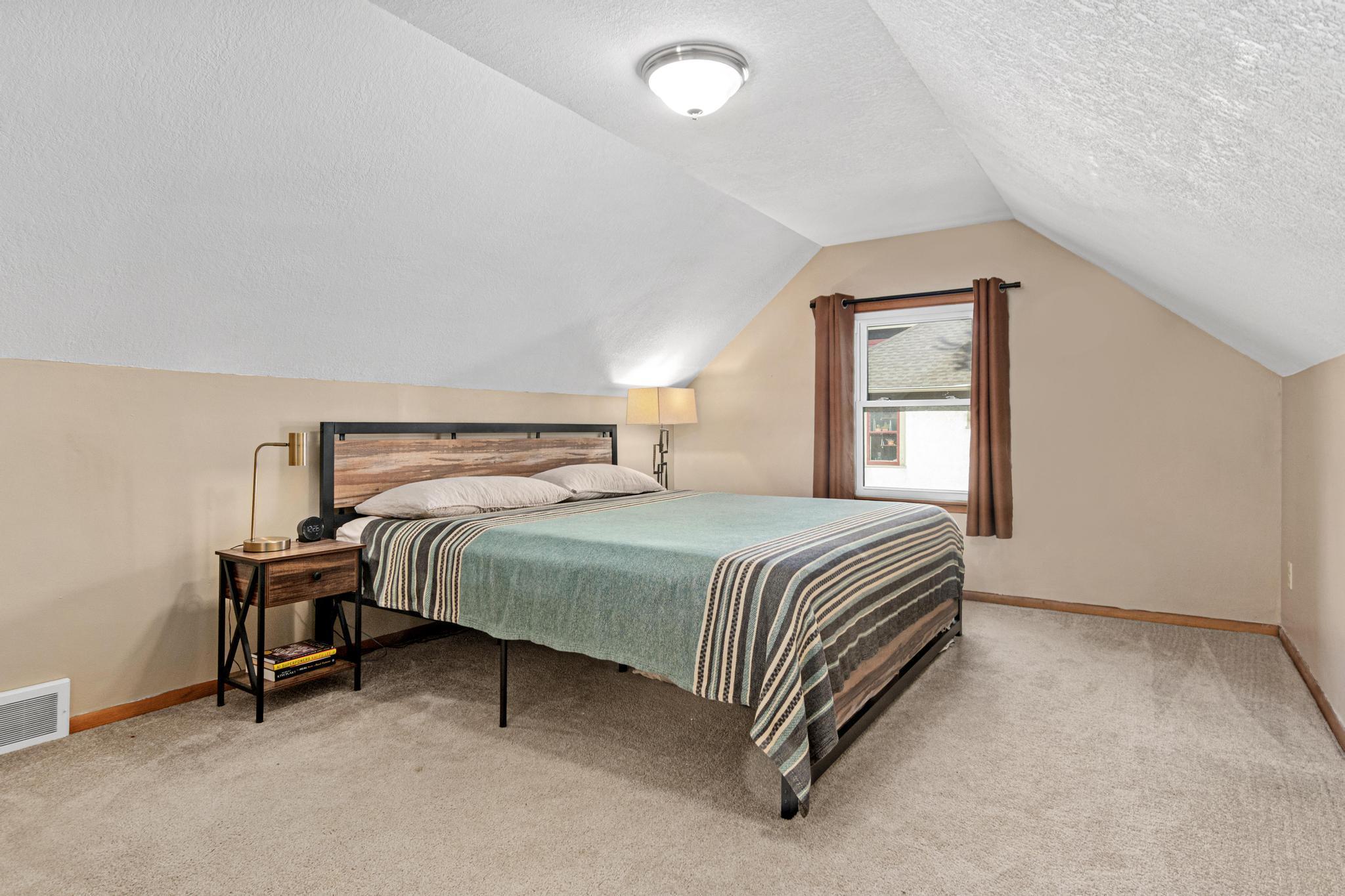 View of Residential at 1044 Lexington Parkway, Saint Paul MN 55103, Saint Paul (17 of 23) - Mike Wilen | Minnesota Team Real Estate