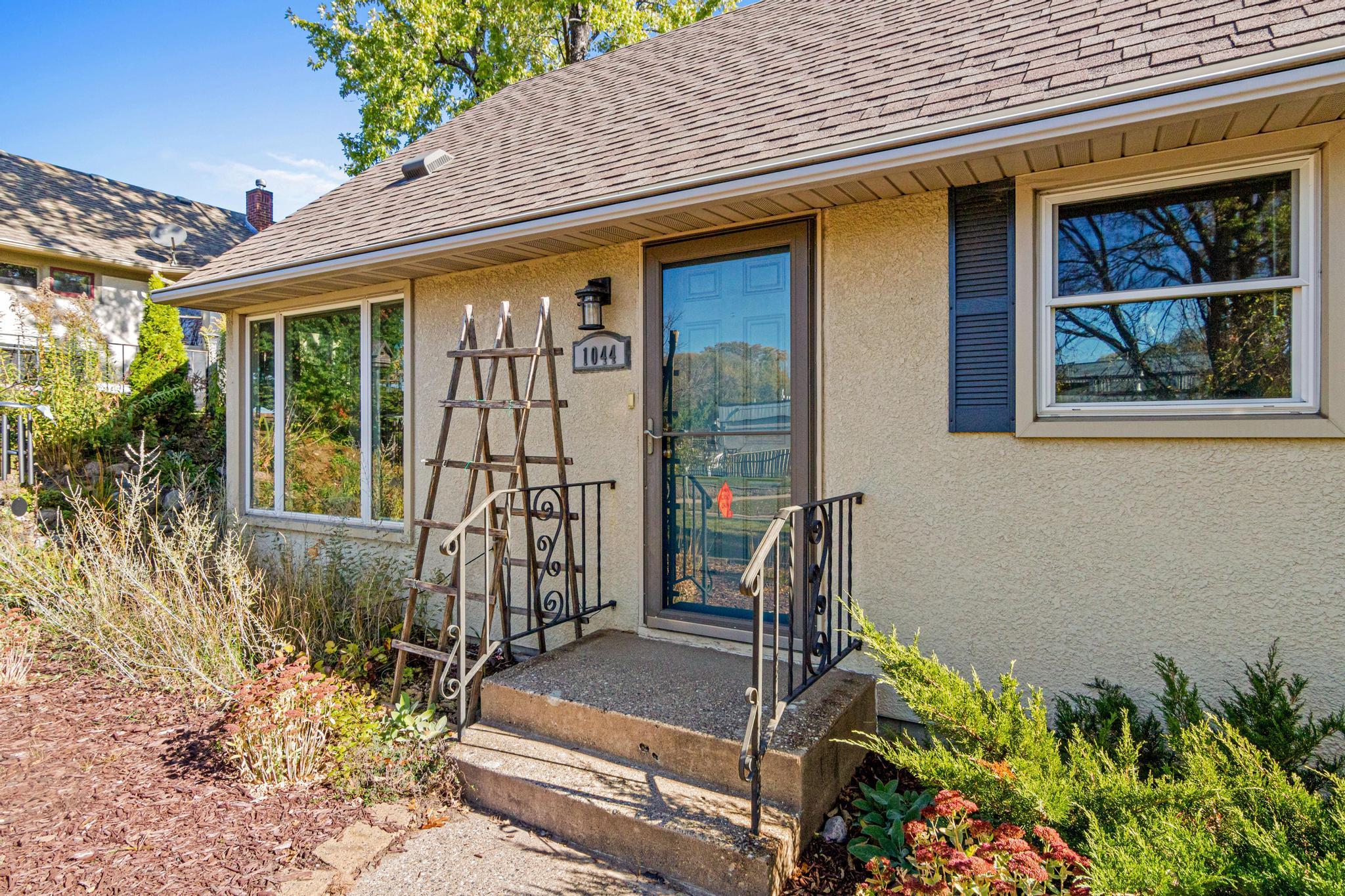 View of Residential at 1044 Lexington Parkway, Saint Paul MN 55103, Saint Paul (4 of 23) - Mike Wilen | Minnesota Team Real Estate