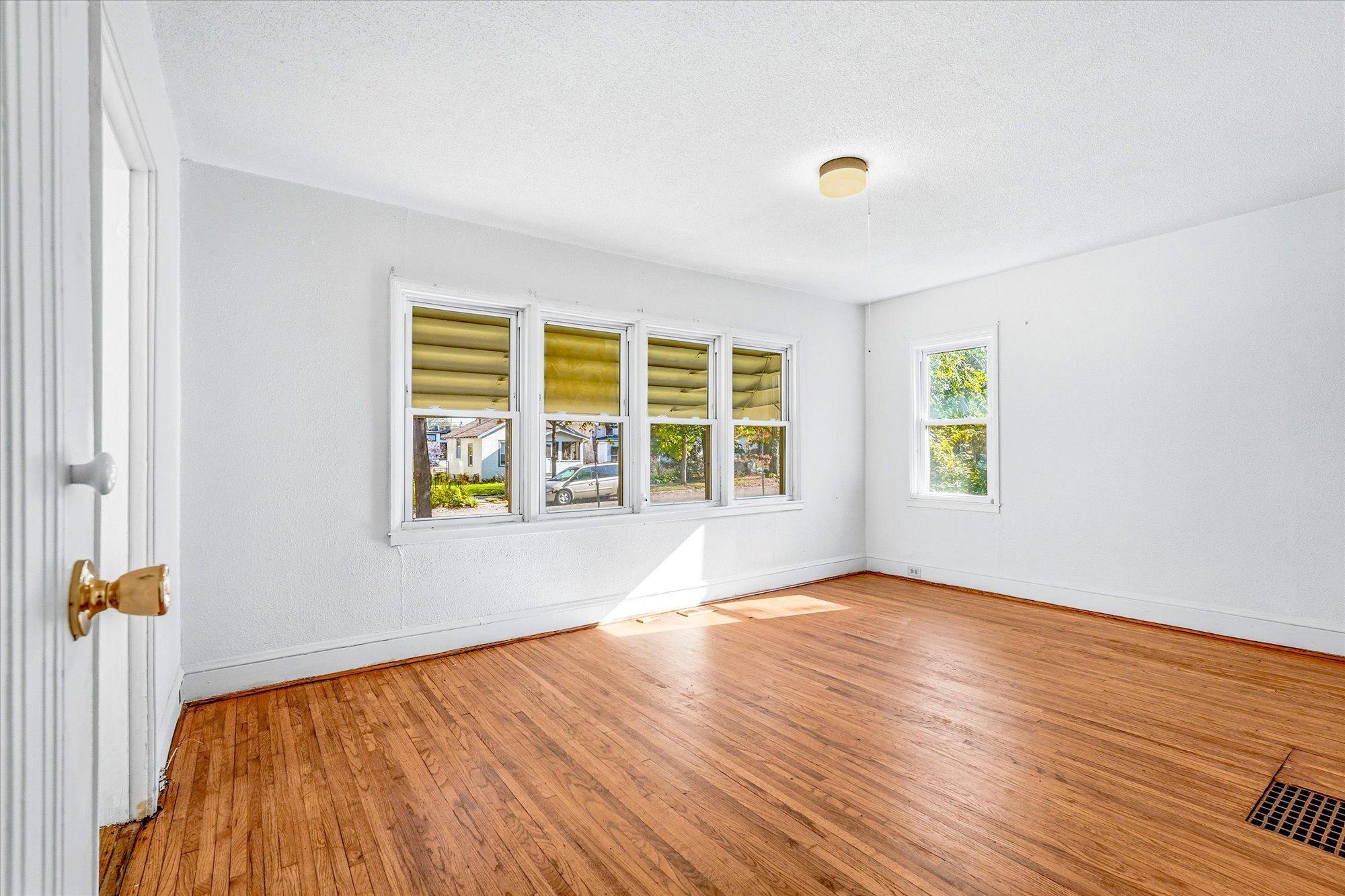 View of Residential at 3736 18th Avenue, Minneapolis MN 55407, Minneapolis (8 of 35) - Mike Wilen | Minnesota Team Real Estate