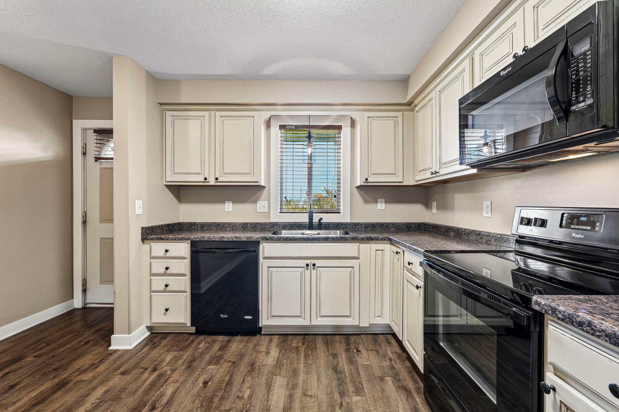View of Residential at 8736 Aldrich Avenue, Bloomington MN 55420, Bloomington (16 of 27) - Mike Wilen | Minnesota Team Real Estate