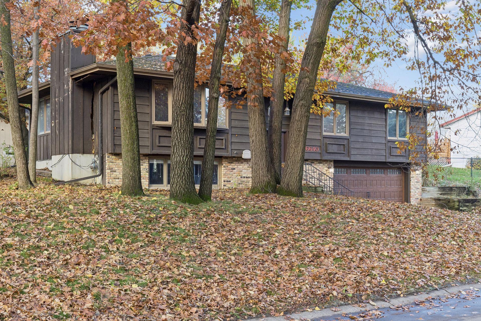 View of Residential at 16640 Hillcrest Court, Eden Prairie MN 55346, Eden Prairie (43 of 55) - Mike Wilen | Minnesota Team Real Estate