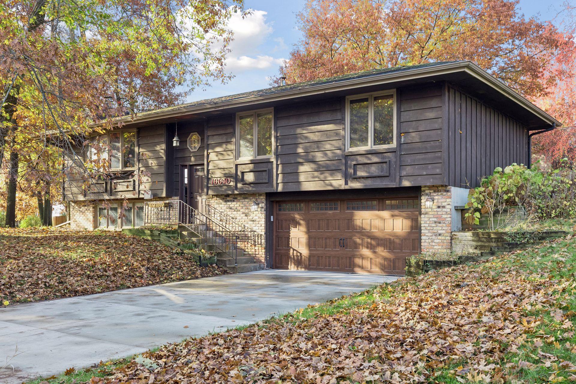View of Residential at 16640 Hillcrest Court, Eden Prairie MN 55346, Eden Prairie (42 of 55) - Mike Wilen | Minnesota Team Real Estate