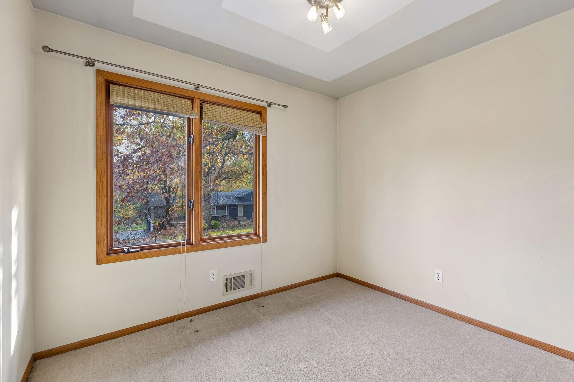 View of Residential at 16640 Hillcrest Court, Eden Prairie MN 55346, Eden Prairie (24 of 55) - Mike Wilen | Minnesota Team Real Estate