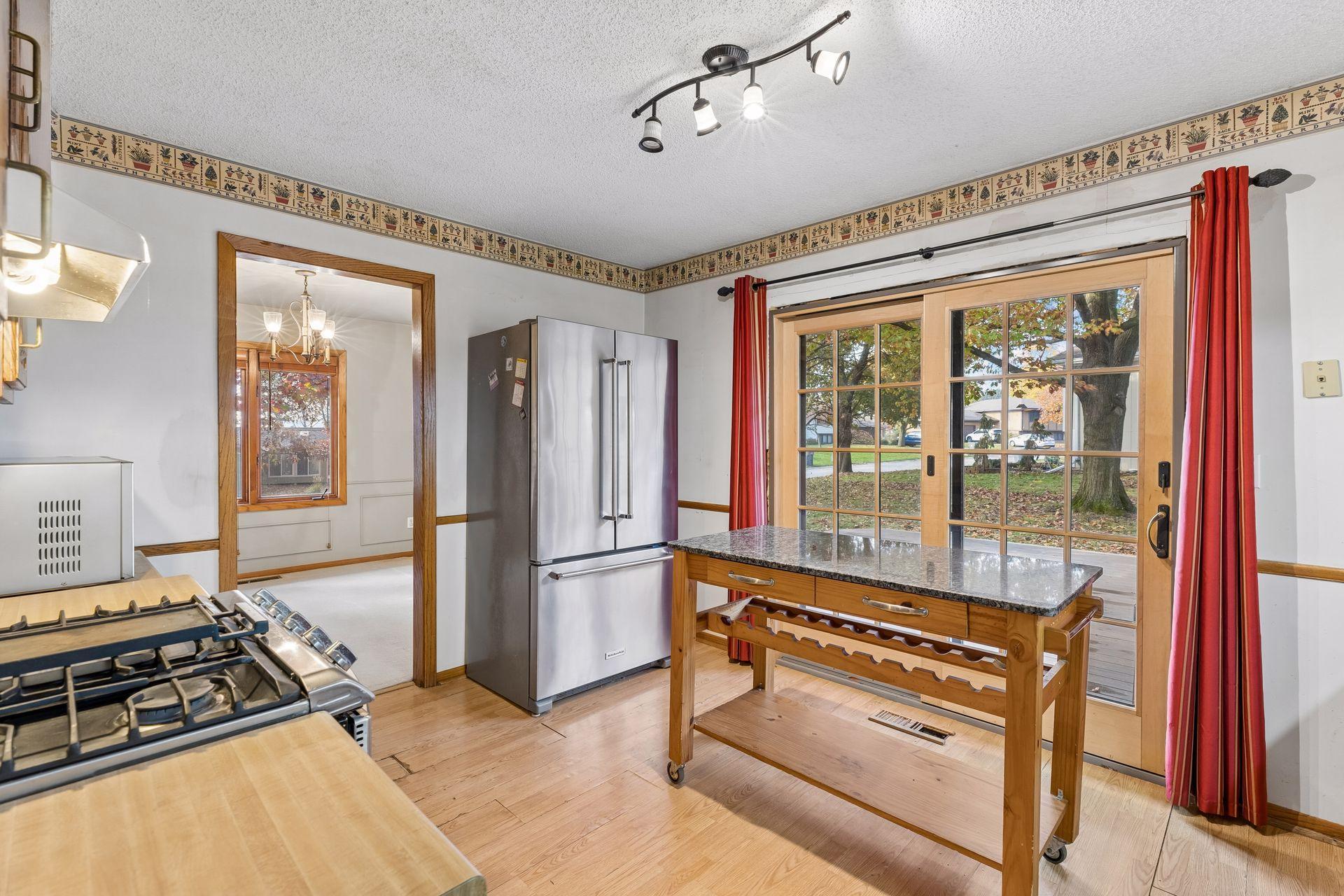 View of Residential at 16640 Hillcrest Court, Eden Prairie MN 55346, Eden Prairie (14 of 55) - Mike Wilen | Minnesota Team Real Estate