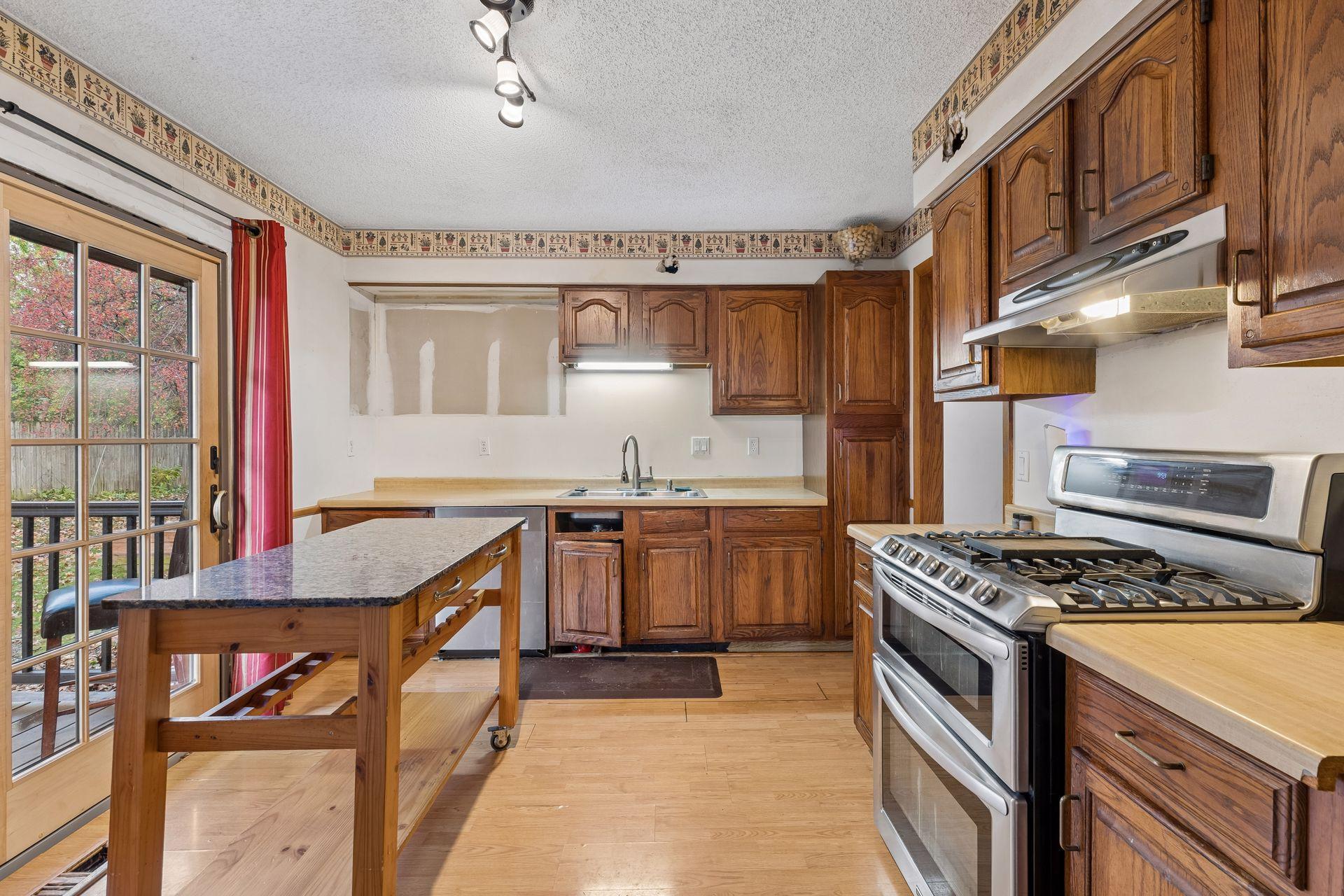 View of Residential at 16640 Hillcrest Court, Eden Prairie MN 55346, Eden Prairie (13 of 55) - Mike Wilen | Minnesota Team Real Estate