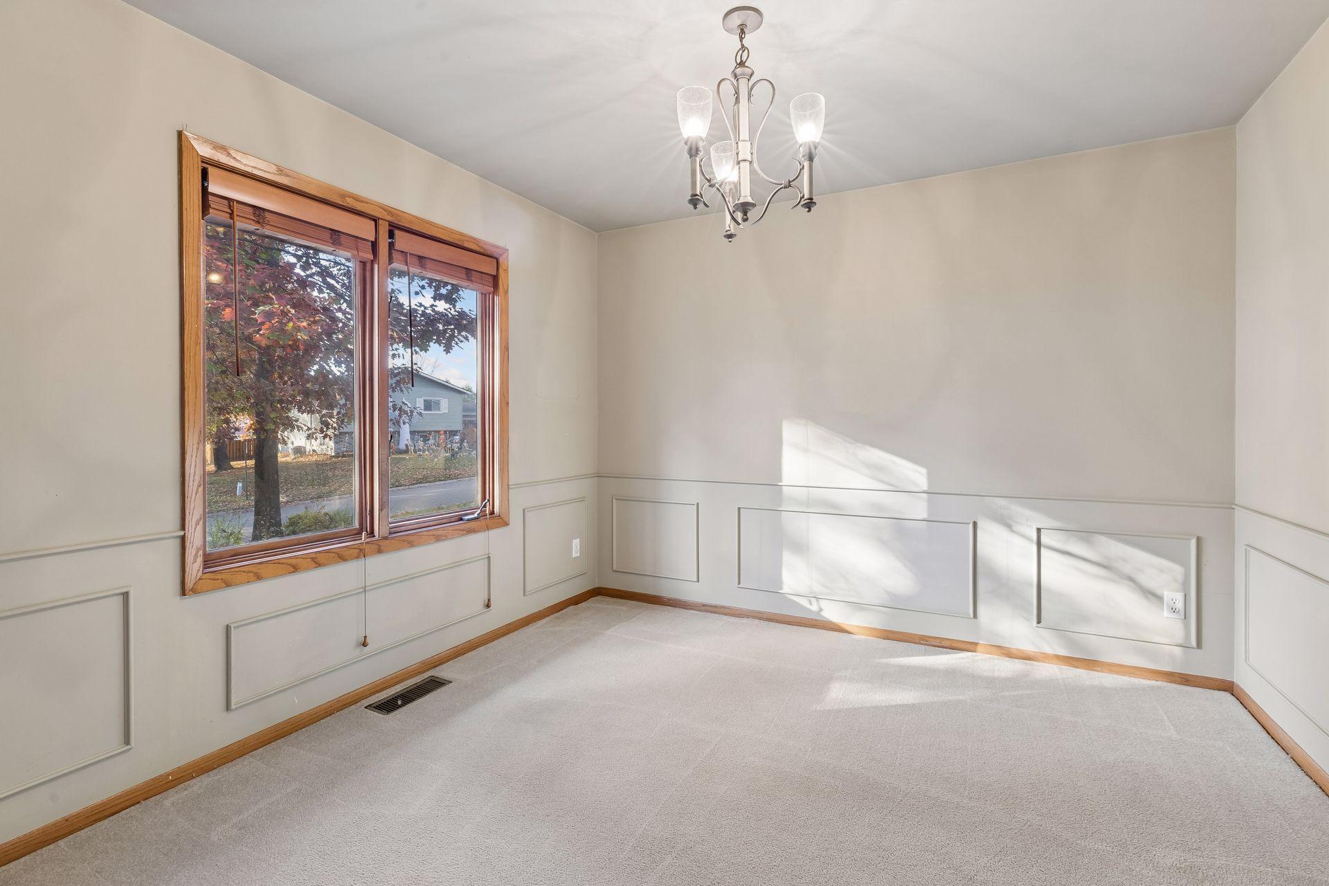 View of Residential at 16640 Hillcrest Court, Eden Prairie MN 55346, Eden Prairie (11 of 55) - Mike Wilen | Minnesota Team Real Estate