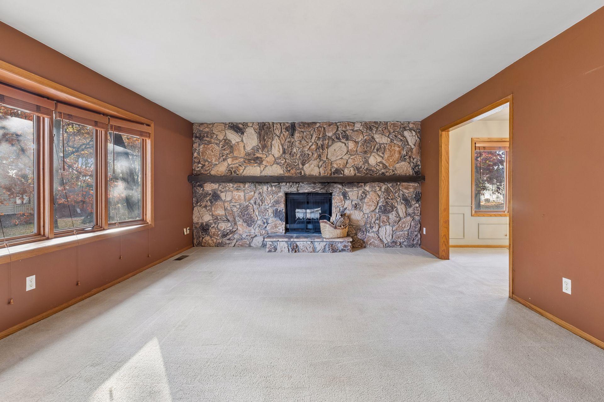 View of Residential at 16640 Hillcrest Court, Eden Prairie MN 55346, Eden Prairie (6 of 55) - Mike Wilen | Minnesota Team Real Estate