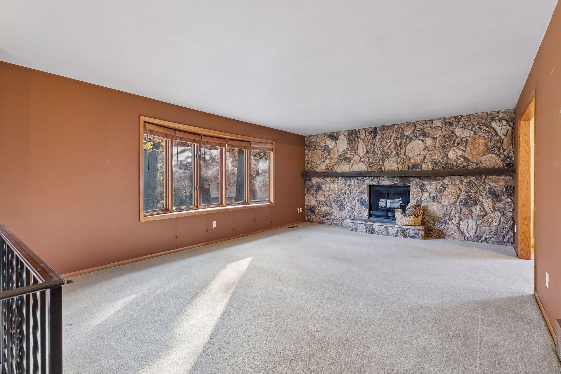 View of Residential at 16640 Hillcrest Court, Eden Prairie MN 55346, Eden Prairie (5 of 55) - Mike Wilen | Minnesota Team Real Estate