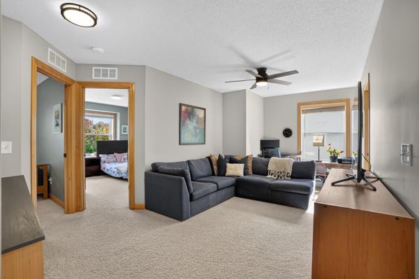 View of Residential at 1034 Earley Lake Place, Burnsville MN 55306, Burnsville (27 of 32) - Mike Wilen | Minnesota Team Real Estate
