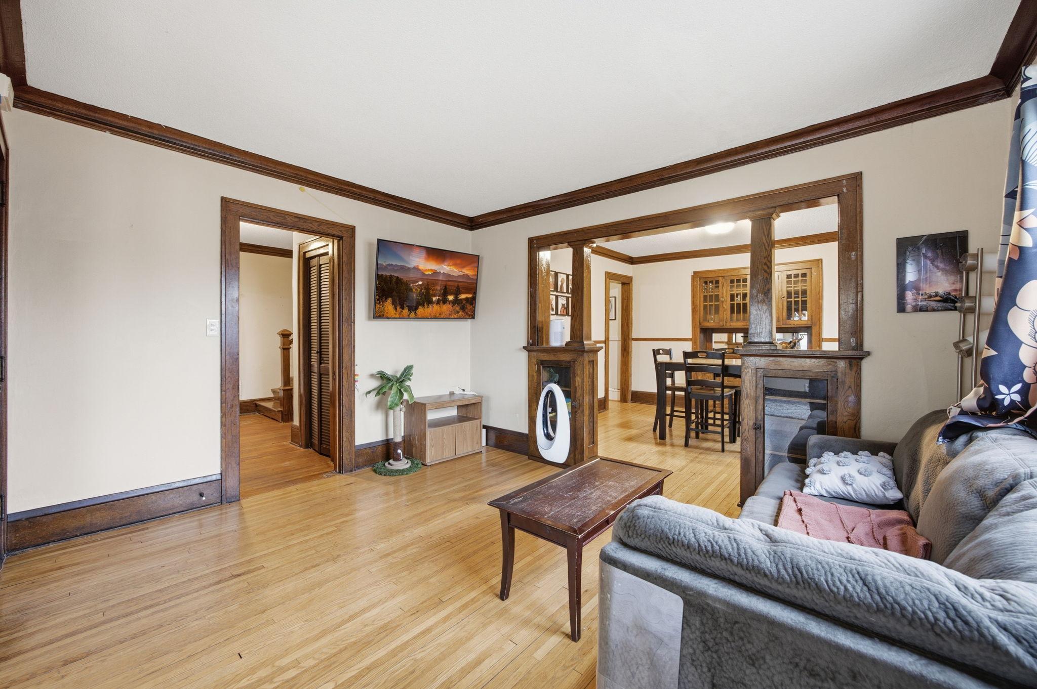 View of Residential at 990 Jameson Street, Saint Paul MN 55103, Saint Paul (5 of 34) - Mike Wilen | Minnesota Team Real Estate