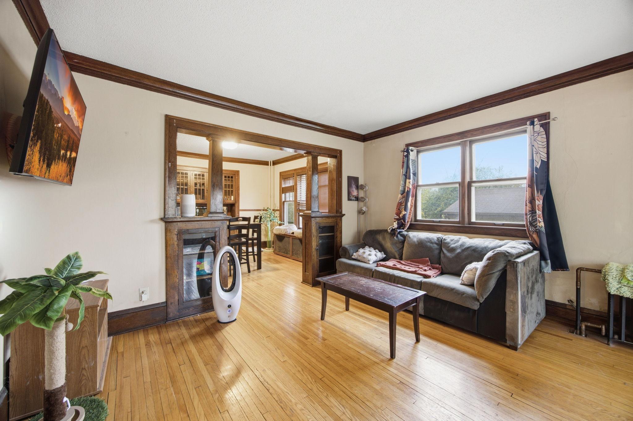 View of Residential at 990 Jameson Street, Saint Paul MN 55103, Saint Paul (4 of 34) - Mike Wilen | Minnesota Team Real Estate