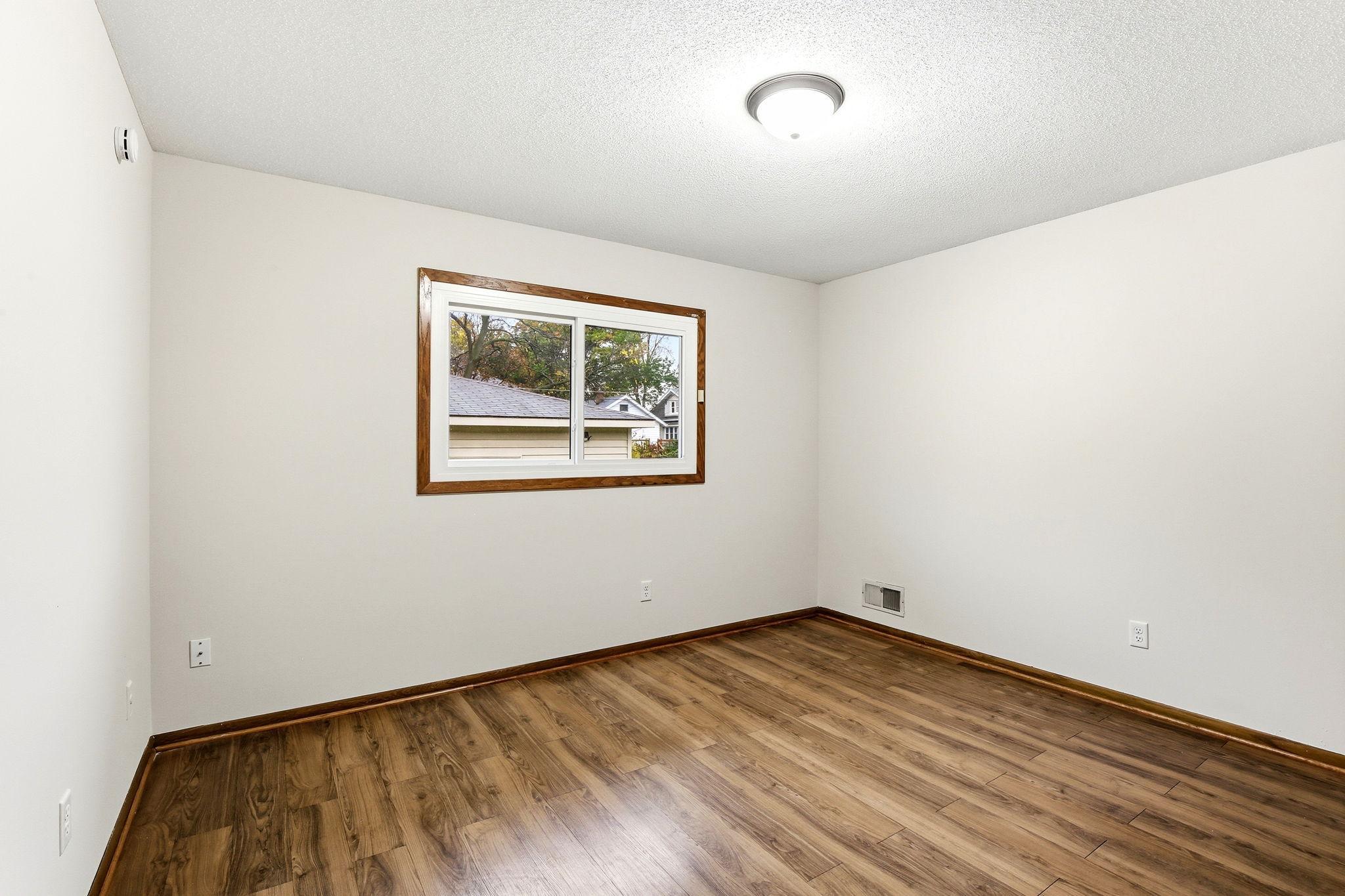 View of Residential at 936 Jefferson Avenue, Saint Paul MN 55102, Saint Paul (15 of 38) - Mike Wilen | Minnesota Team Real Estate