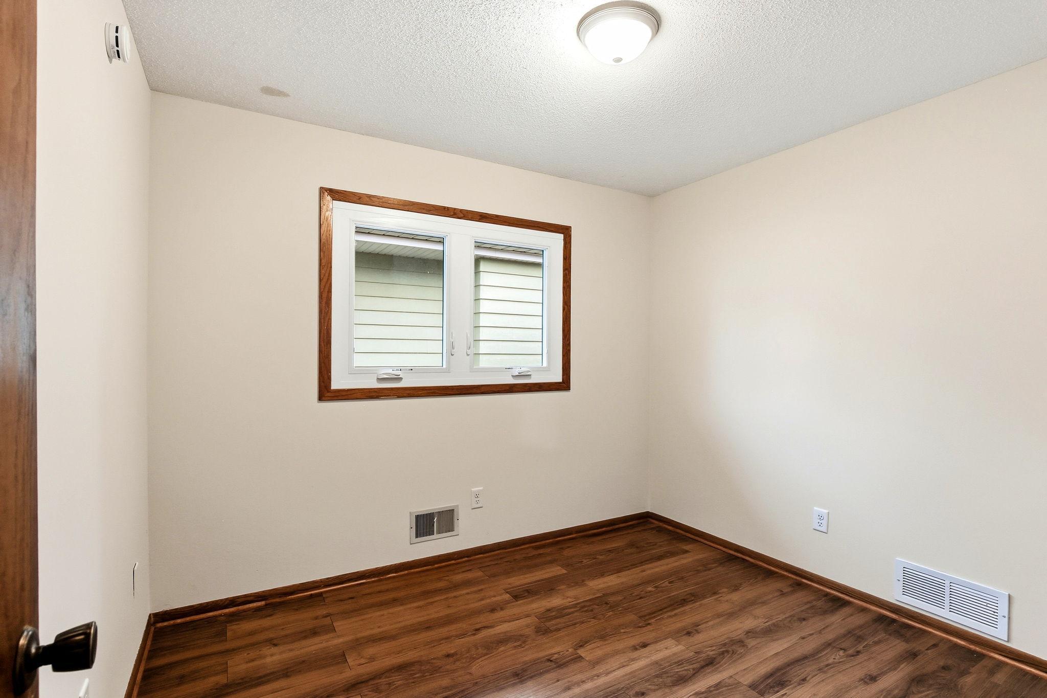 View of Residential at 936 Jefferson Avenue, Saint Paul MN 55102, Saint Paul (17 of 38) - Mike Wilen | Minnesota Team Real Estate