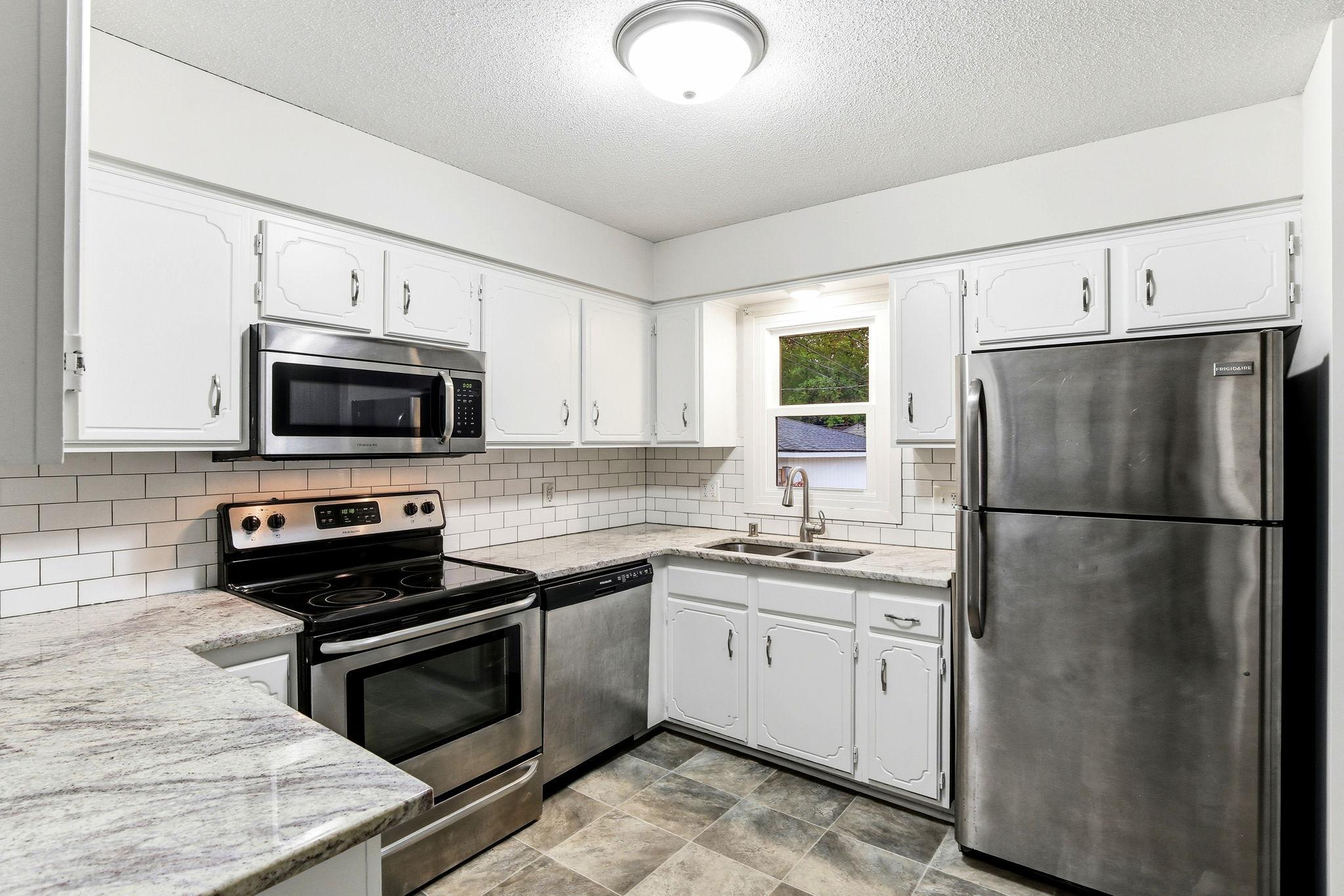 View of Residential at 936 Jefferson Avenue, Saint Paul MN 55102, Saint Paul (12 of 38) - Mike Wilen | Minnesota Team Real Estate