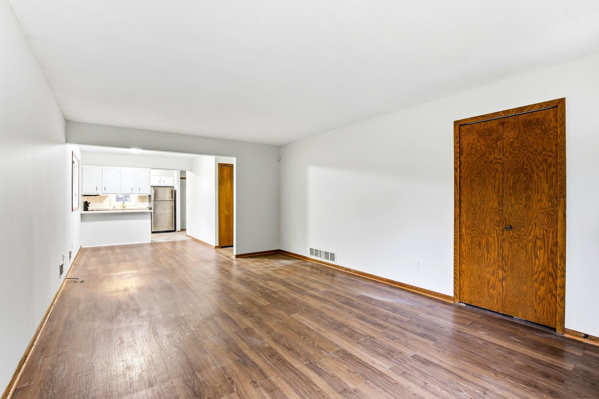 View of Residential at 936 Jefferson Avenue, Saint Paul MN 55102, Saint Paul (6 of 38) - Mike Wilen | Minnesota Team Real Estate