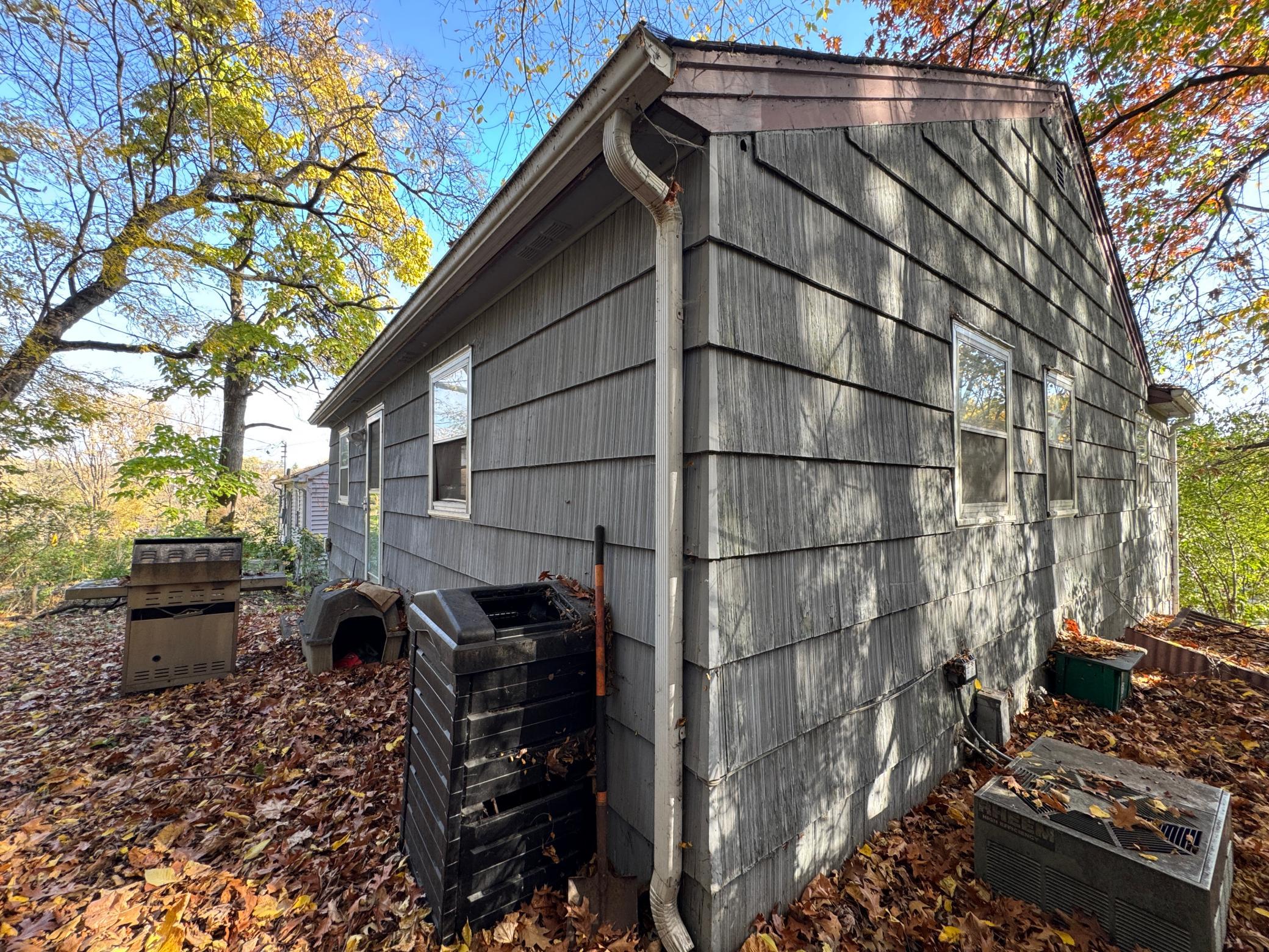 View of Residential at 8 Russell Avenue, Minneapolis MN 55405, Minneapolis (3 of 16) - Mike Wilen | Minnesota Team Real Estate